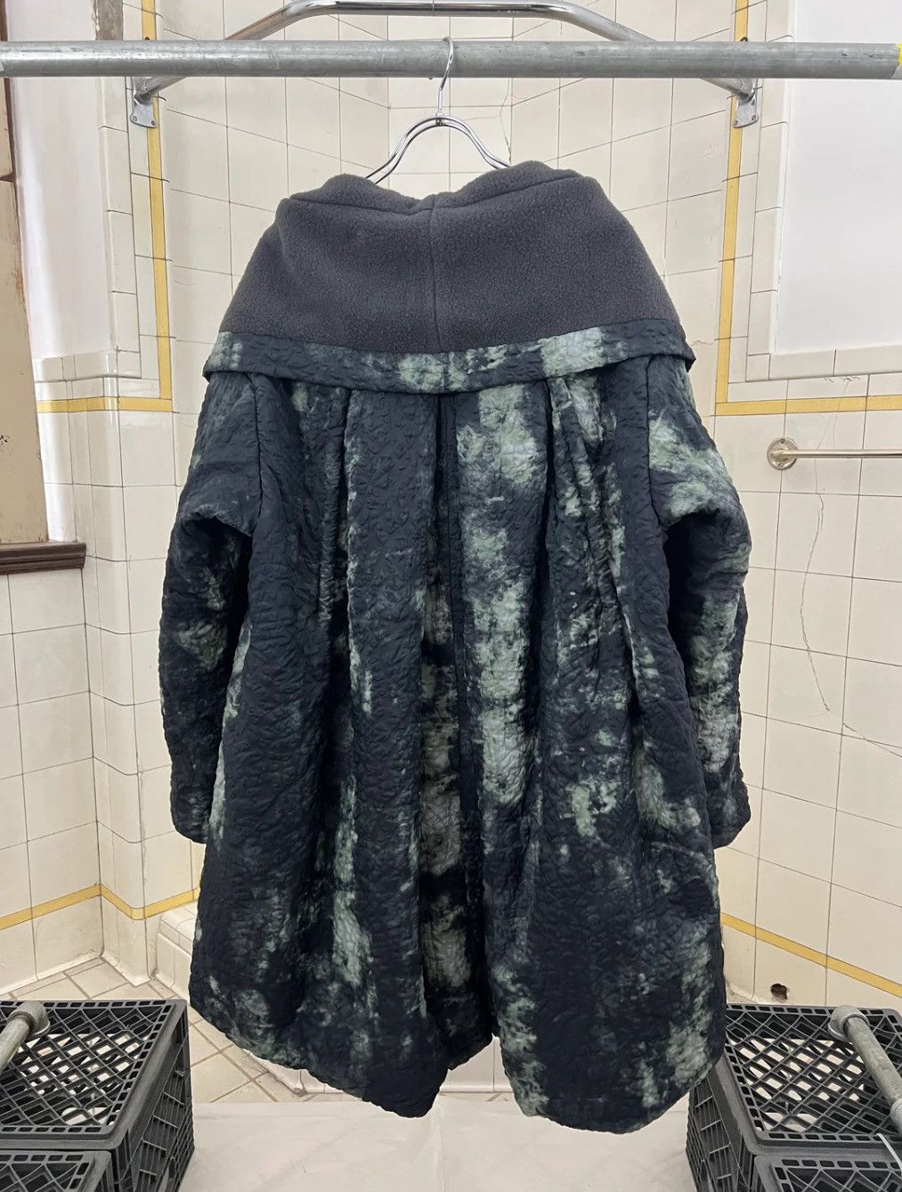 Issey Miyake × Vintage Archive Issey Miyake Crinkle Dyed Puffer with Fleece Lining Size US L / EU 52-54 / 3 - 6 Thumbnail