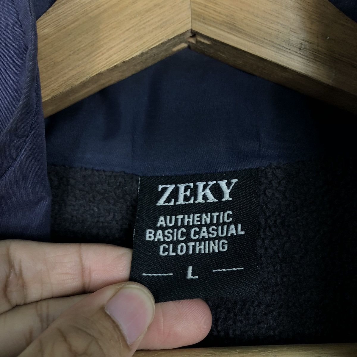 Japanese Brand 📌Rare Sunfaded Design Bomber Zeky Size US L / EU 52-54 / 3 - 20 Thumbnail