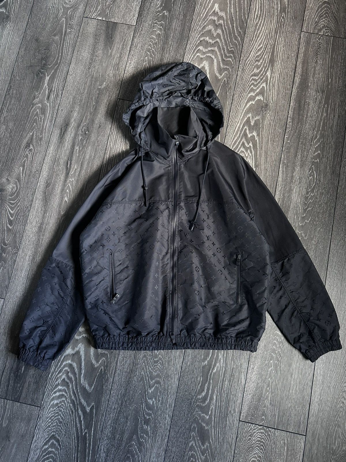 Louis Vuitton louis vuitton monogram hooded windbreaker jacket Size US M / EU 48-50 / 2 - 1 Thumbnail
