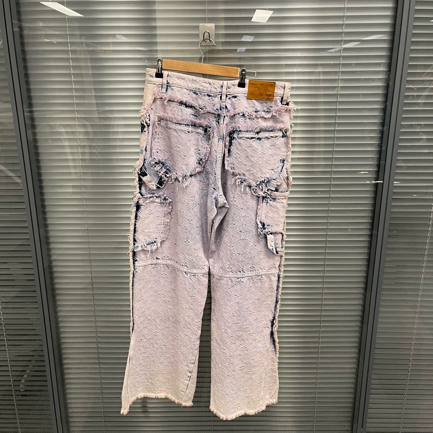 Louis Vuitton LV Lavender Distressed Tassel Pockets AOP Jeans US34 Size US 34 / EU 50 - 2 Thumbnail
