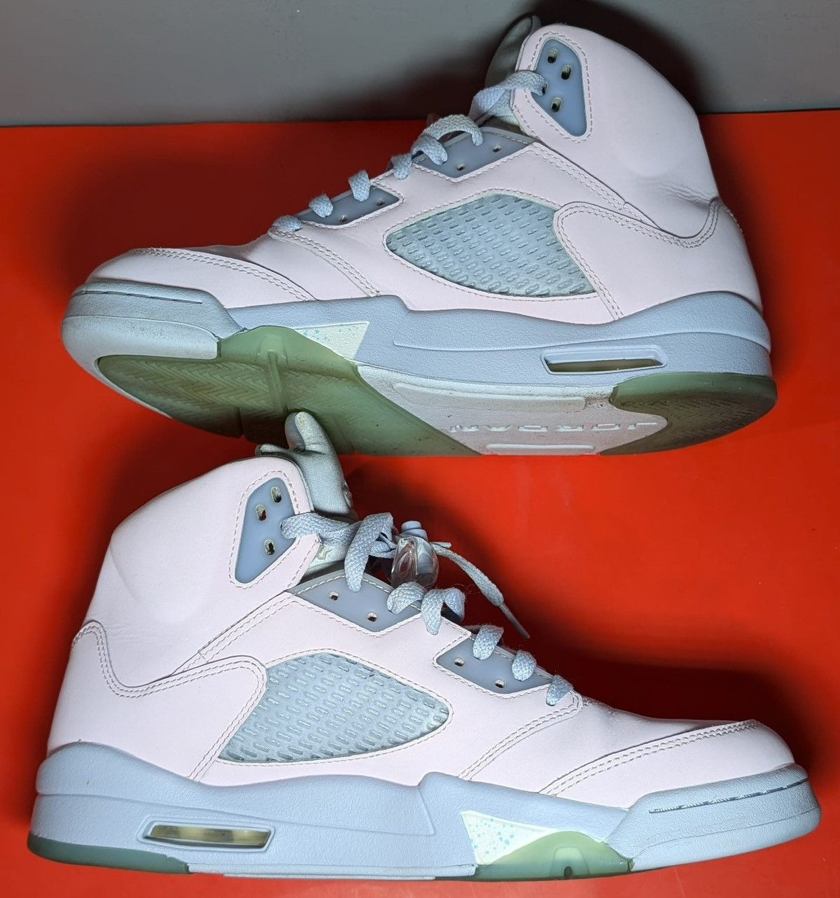 Jordan Brand Size 10.5 - Jordan 5 Easter 2022 Size US 10.5 / EU 43-44 - 2 Thumbnail