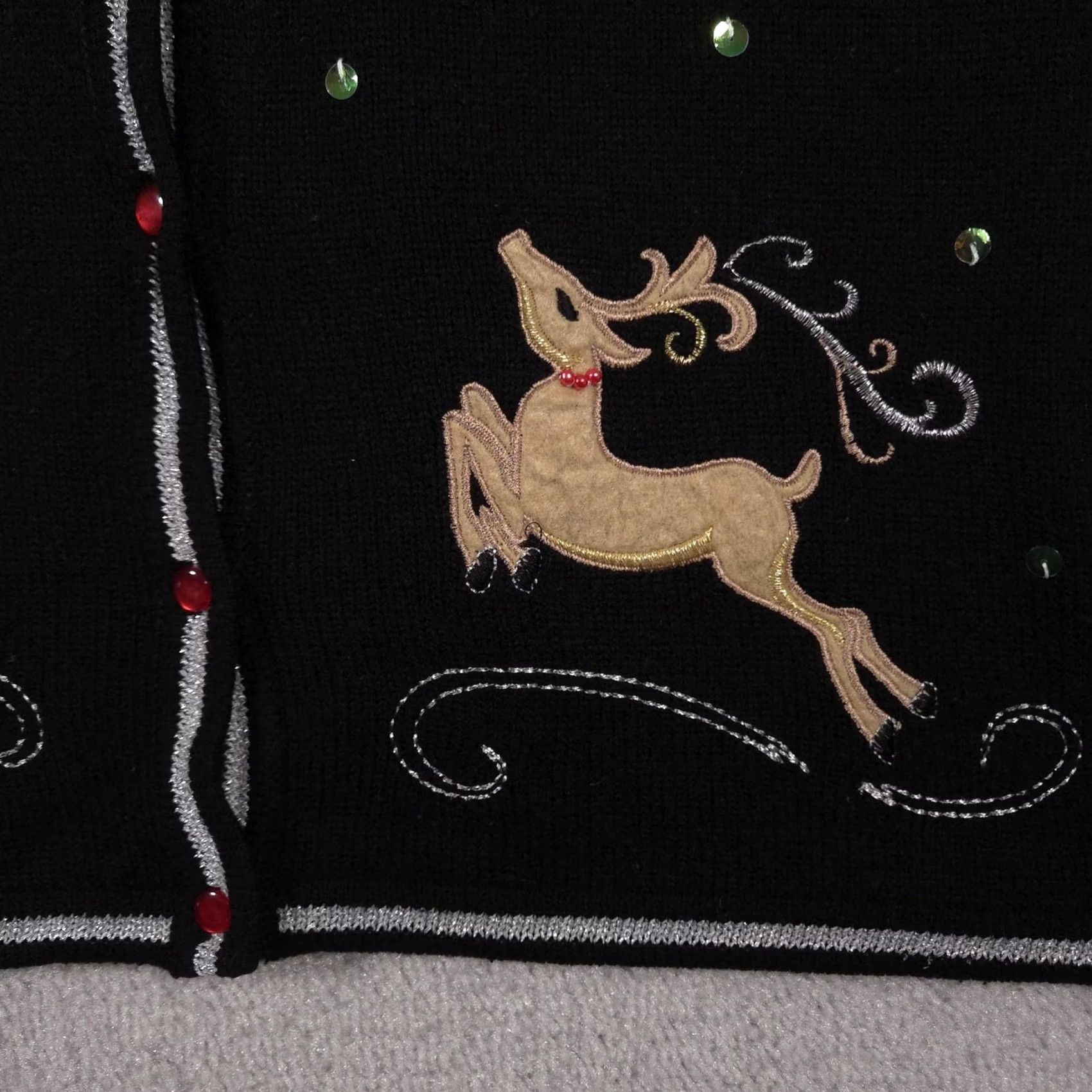 Vintage VINTAGE White Stag Sweater Vest Womens XL Black Christmas Reindeer Sequin Button V Neck Size XL / US 12-14 / IT 48-50 - 5 Thumbnail