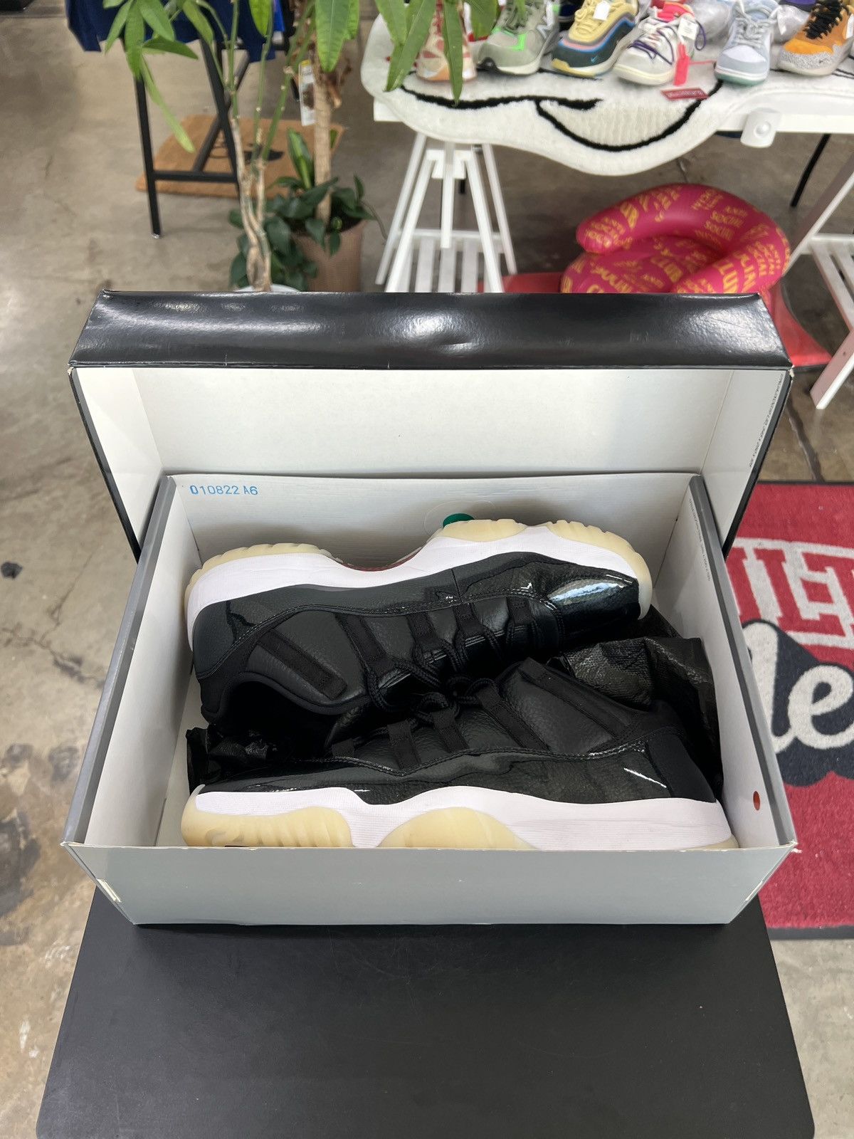 Jordan Brand Air Jordan 11 Low 72-10 Sz. 11.5 (2022) Size US 11.5 / EU 44-45 - 10 Thumbnail