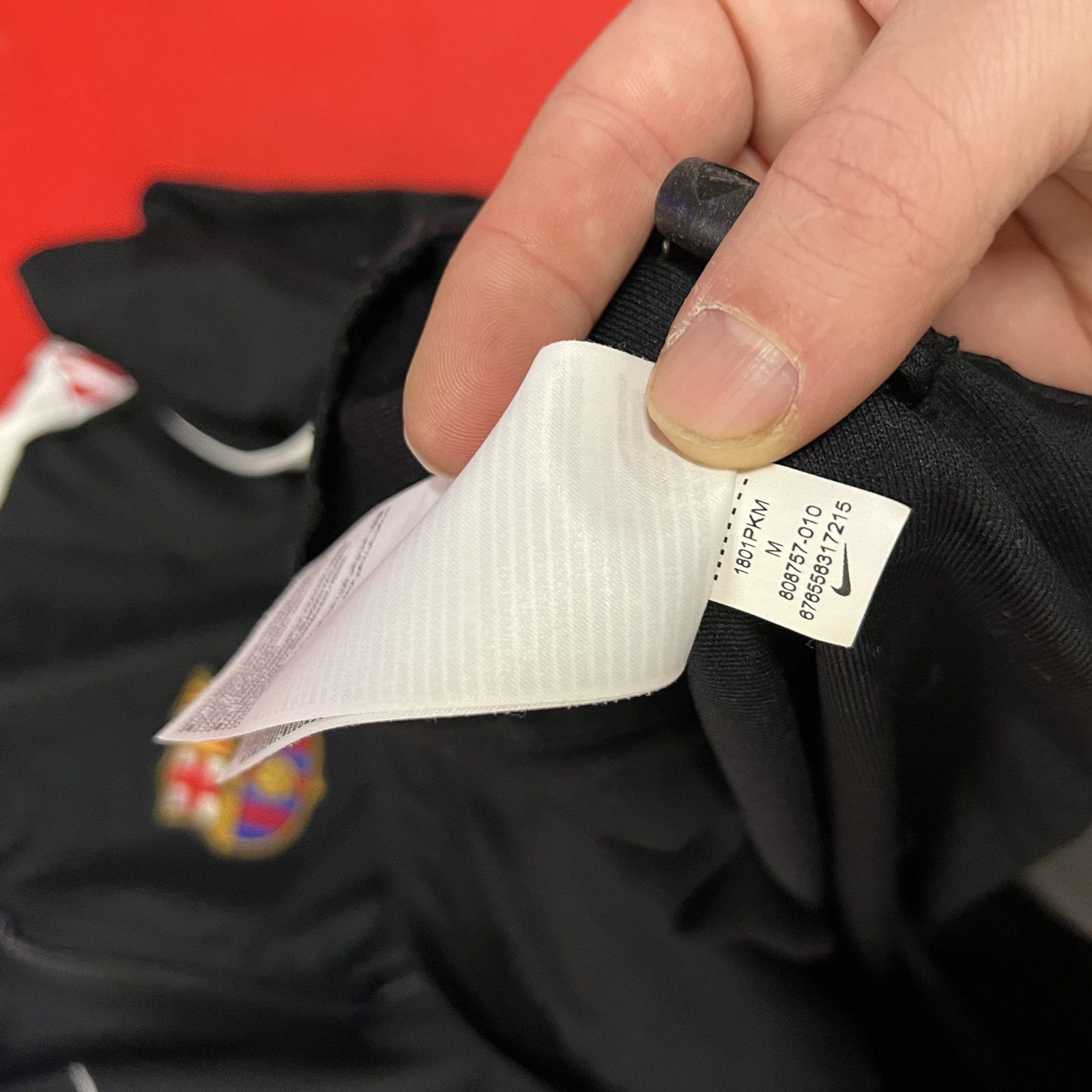 Nike Vintage Nike Barcelona Windbreaker Black Jacket Sz M Size US M / EU 48-50 / 2 - 5 Thumbnail