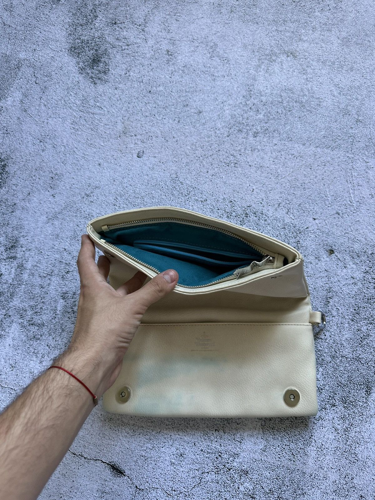 Vivienne Westwood Vintage Vivienne Westwood Clutch Bag Big Logo Luxury Size ONE SIZE - 9 Thumbnail