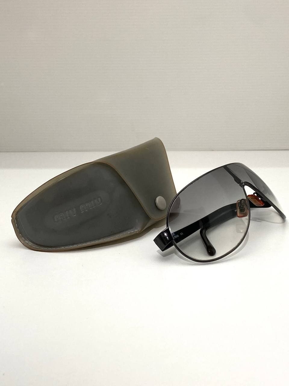 Miu Miu Miu Miu Logo Pilot Shield Retro Black Sunglasses Vintage Y2K Size ONE SIZE - 7 Thumbnail