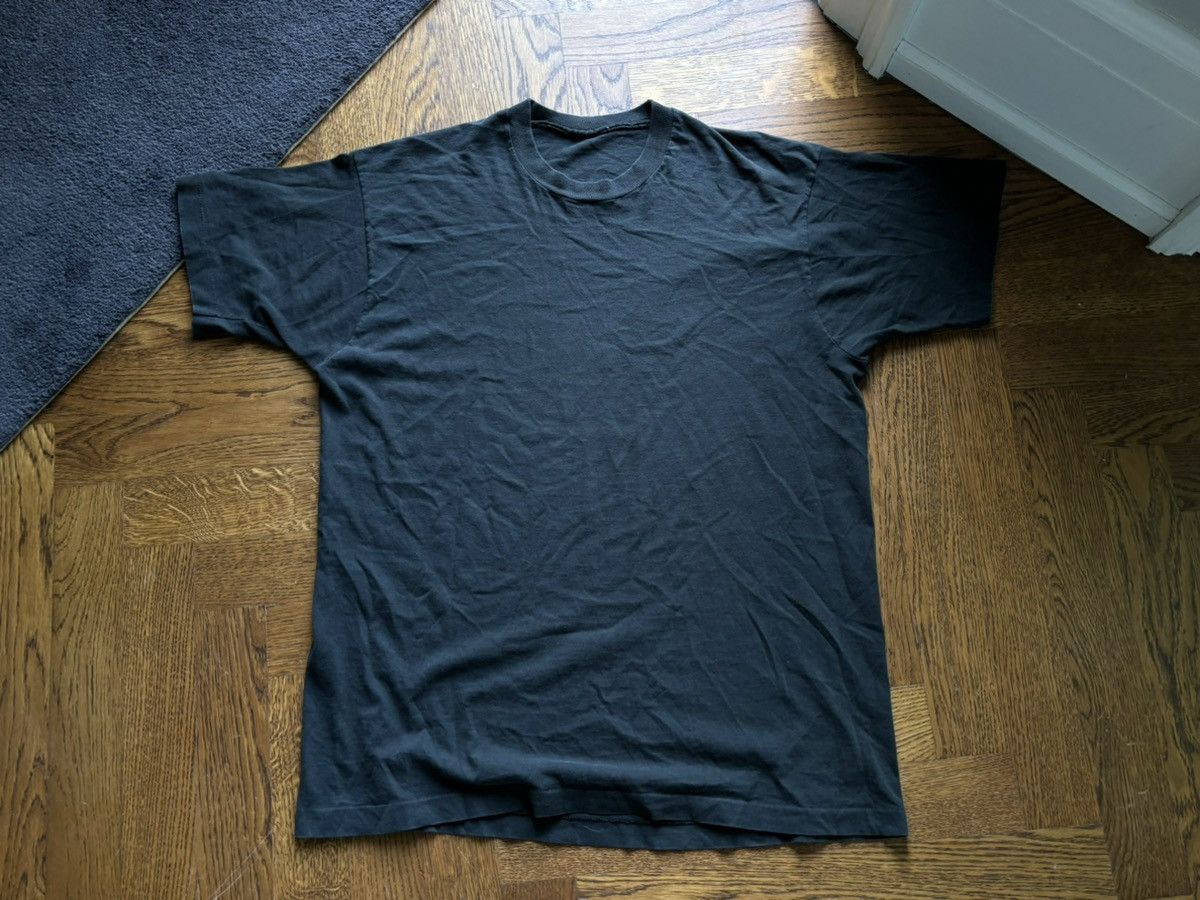 Russell Athletic × Vintage 90s Vintage Blank Tee Faded Black 1990s Medium The Bear Mens Size US M / EU 48-50 / 2 - 4 Thumbnail