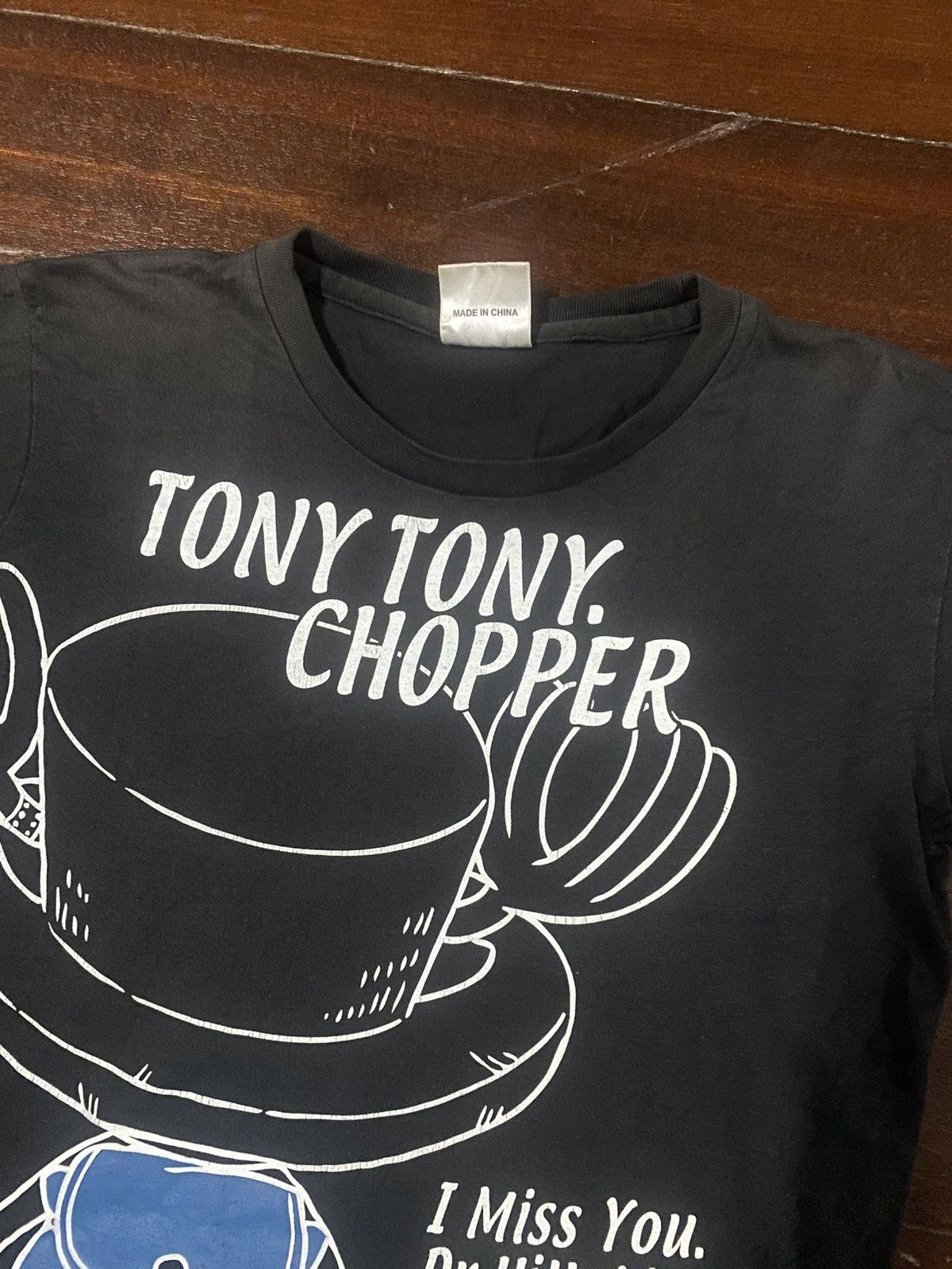 Anime Rare Vintage ONE PIECE Tony Tony Chopper Spell Out Big Logo Size US M / EU 48-50 / 2 - 4 Thumbnail