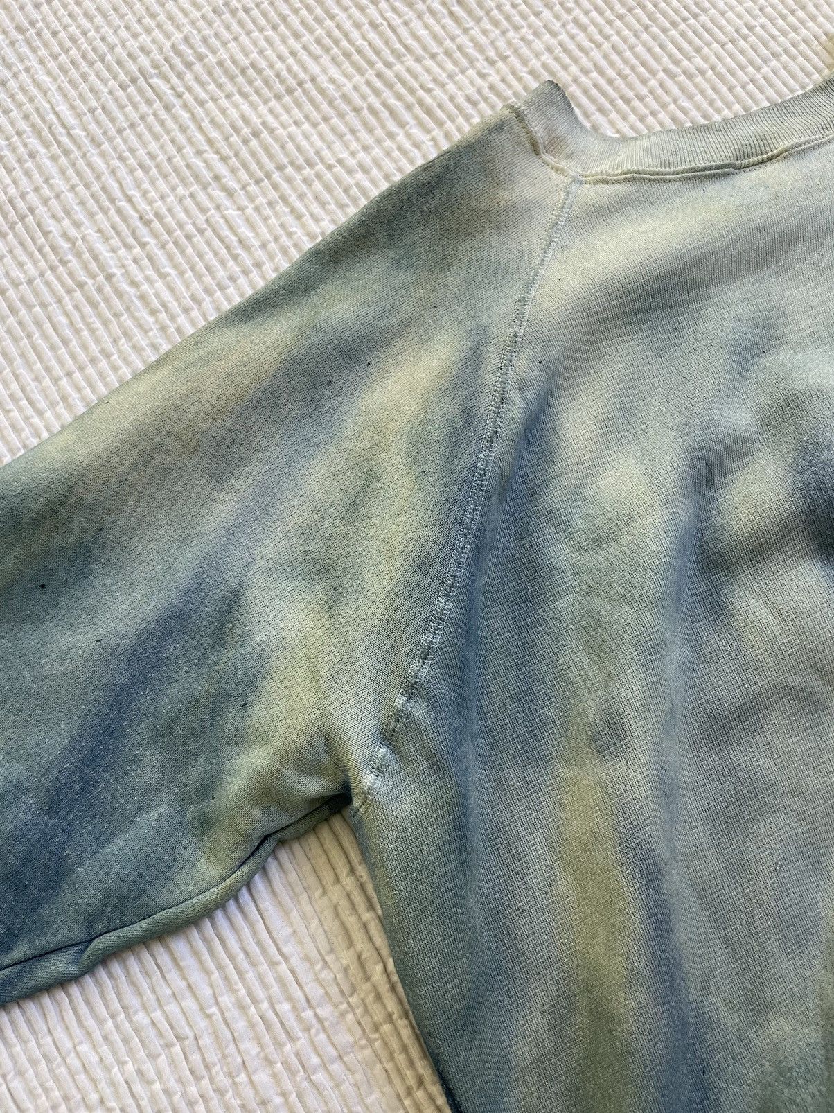 Indigo Indigo Dyed Sun Faded Crewneck Sweatshirt Size US L / EU 52-54 / 3 - 19 Thumbnail