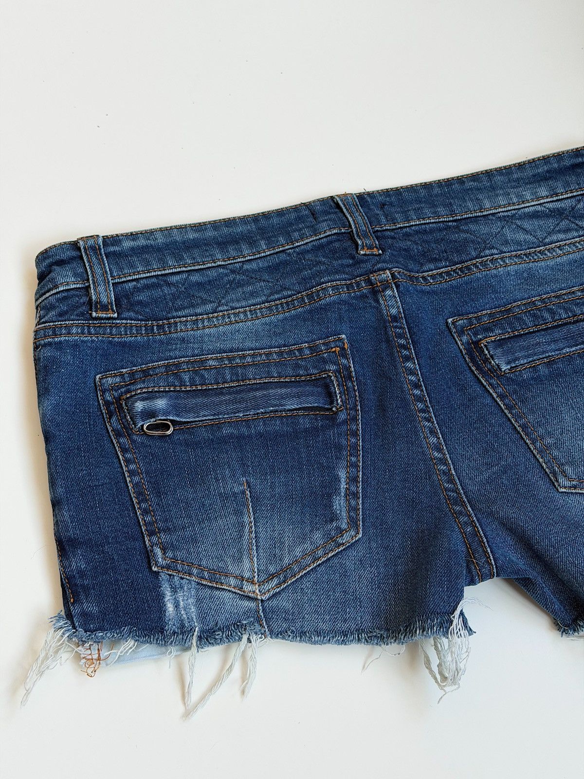 Balmain BALMAIN Decarnin SS 2010 Biker Denim Distressed Shorts jeans Size 28" / US 6 / IT 42 - 13 Thumbnail