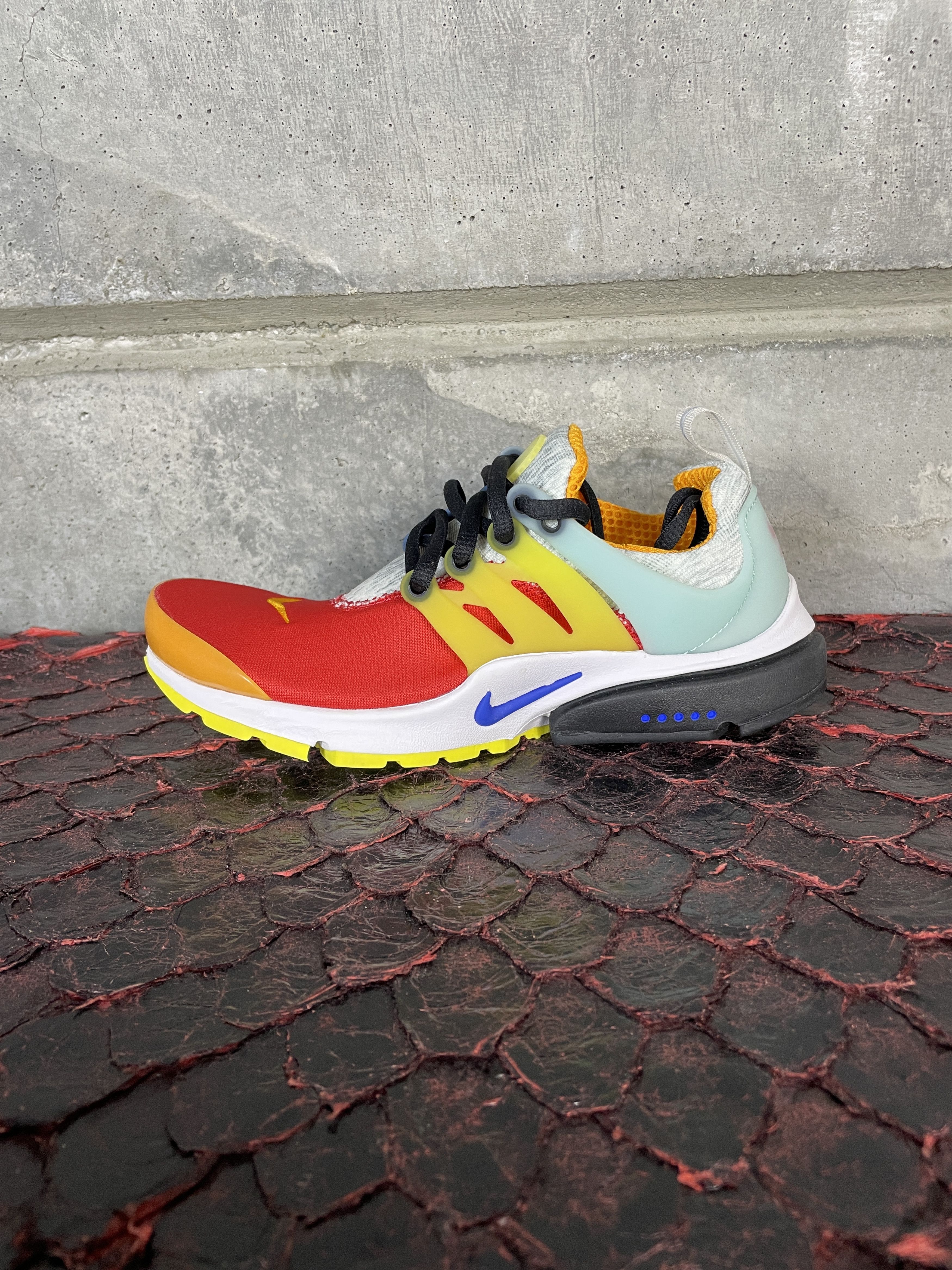 Nike Nike Air Presto What The Size US 5 / EU 37 - 5 Thumbnail