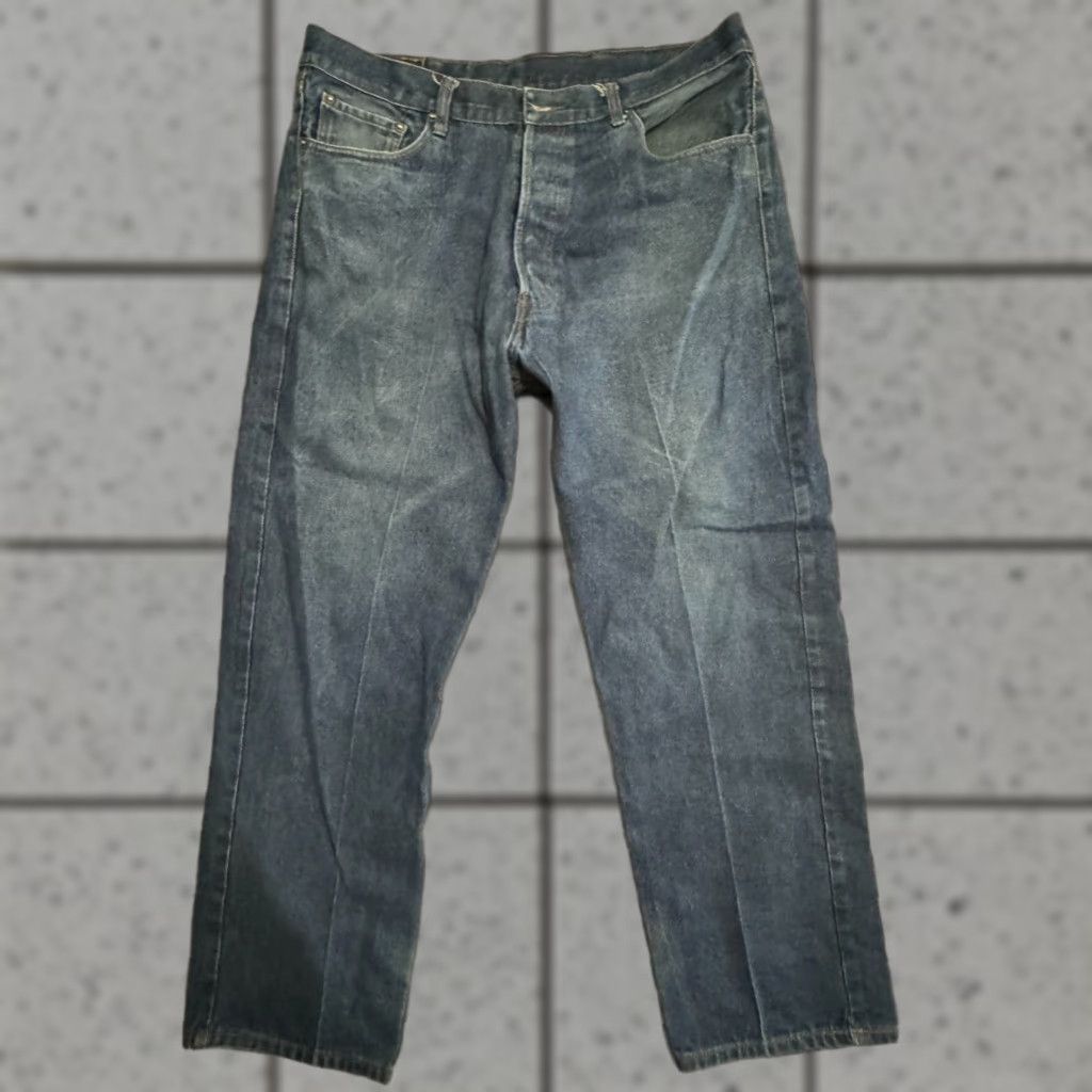 Levi's Levi's 501 Jeans Mens 42x32 Medium Wash Button Fly Denim 5-Pocket Regular Fit Blue Size US 42 / EU 58 - 1 Thumbnail
