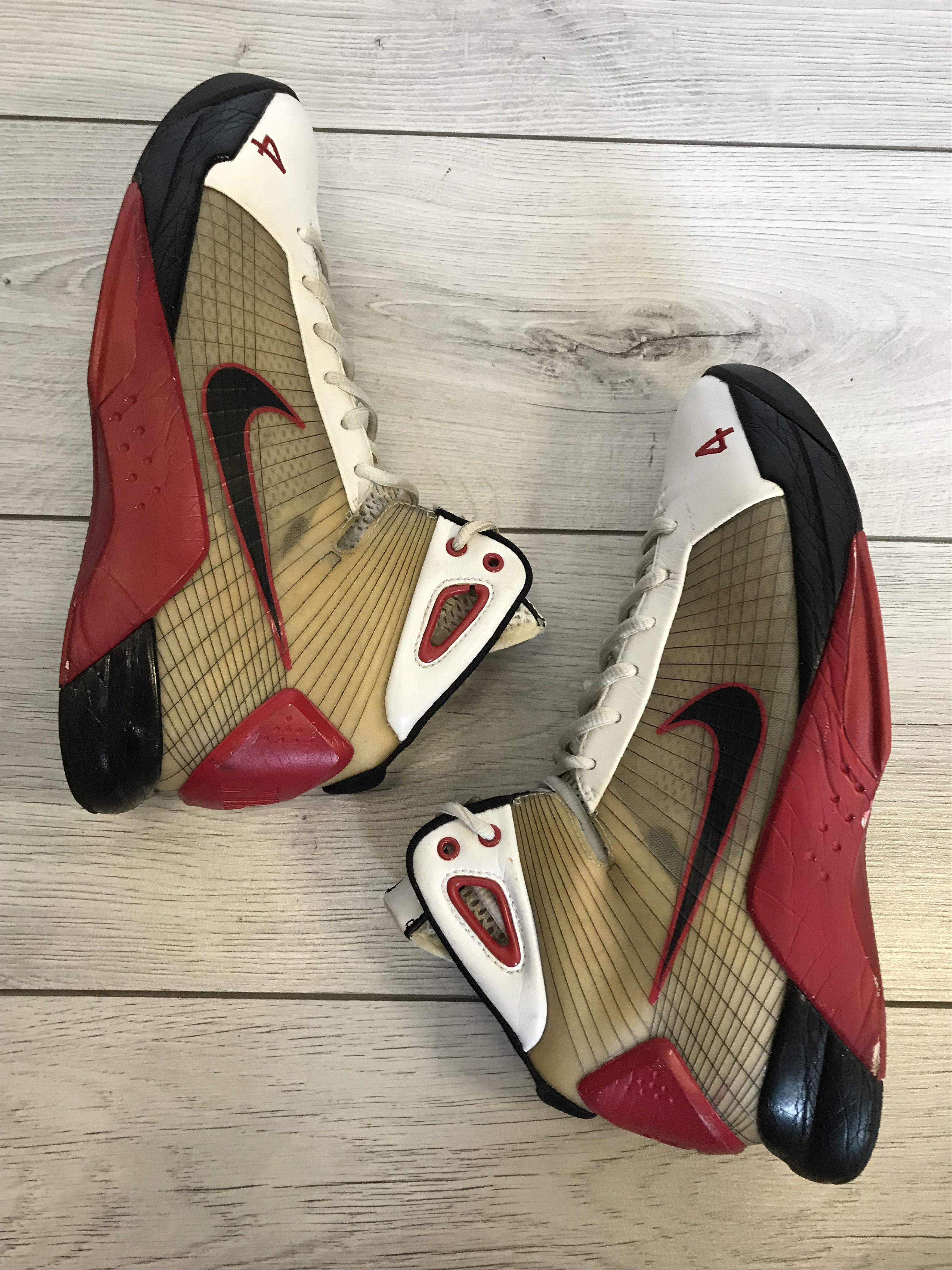 Nike Nike Hyperdunk Chris Bosh 2008' vintage Size US 9 / EU 42 - 7 Thumbnail