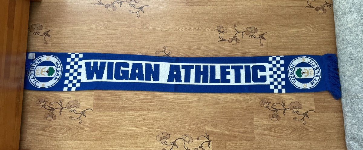 Vintage Vintage Wigan Athletic FC England football soccer scarf Size ONE SIZE - 4 Thumbnail