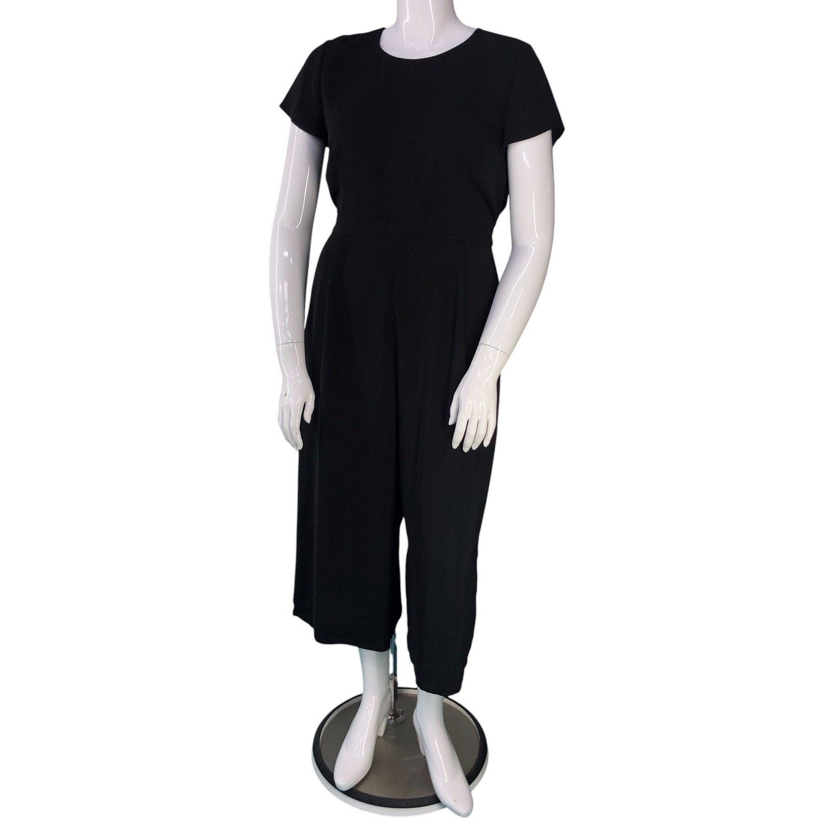 J.Crew J.Crew Jumpsuit 12 Drapey Wrap Back Black Cropped Wide Leg Size 34" / US 12 / IT 48 - 1 Thumbnail