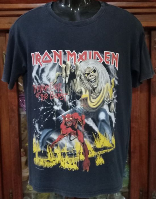 T shirt iron sale maiden bershka