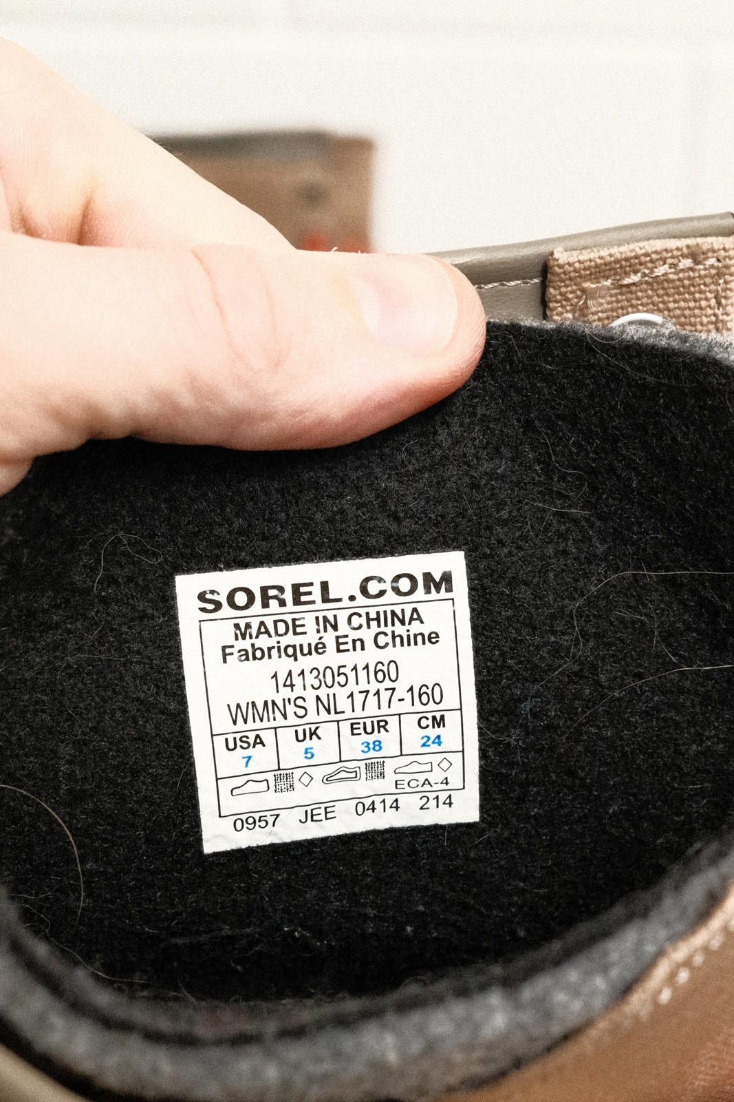 SOREL Sorel Women's Waterproof Winter Boots with Orange Laces W7 Size US 7.5 / IT 37.5 - 5 Thumbnail