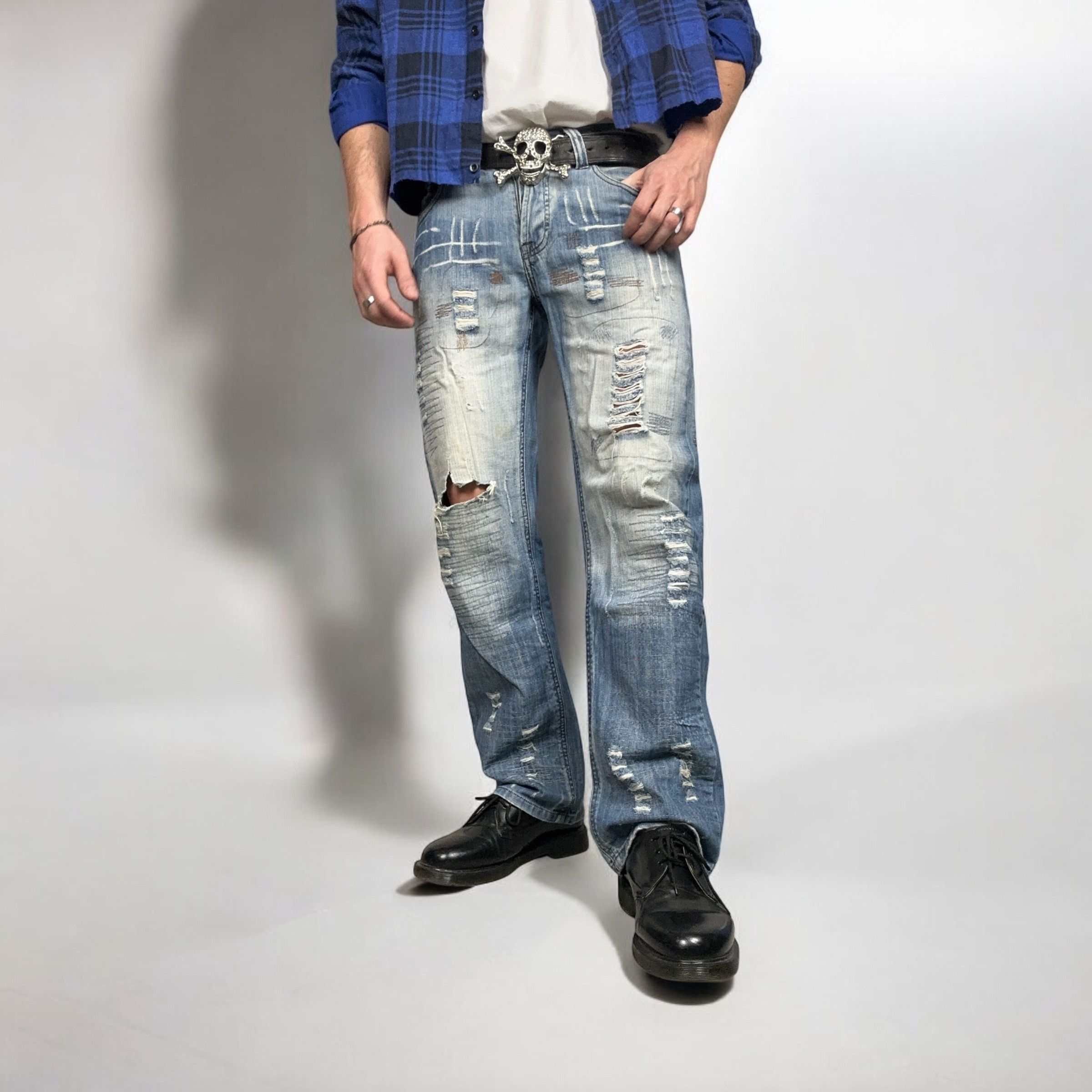 Japanese Brand × Vintage Vintage y2k Distressed Reworked Washed Blue Denim Pants Jean Size US 32 / EU 48 - 1 Thumbnail