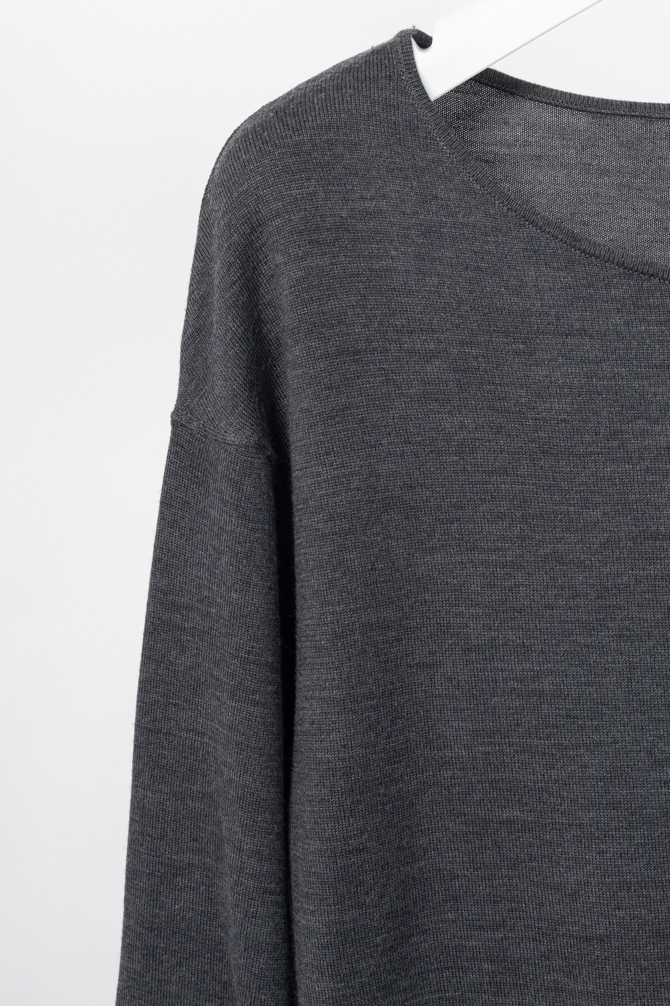 St. John St. John R18 Grey Wool Asymmetrical Studded-Hem Sweater Size S / US 4 / IT 40 - 5 Thumbnail