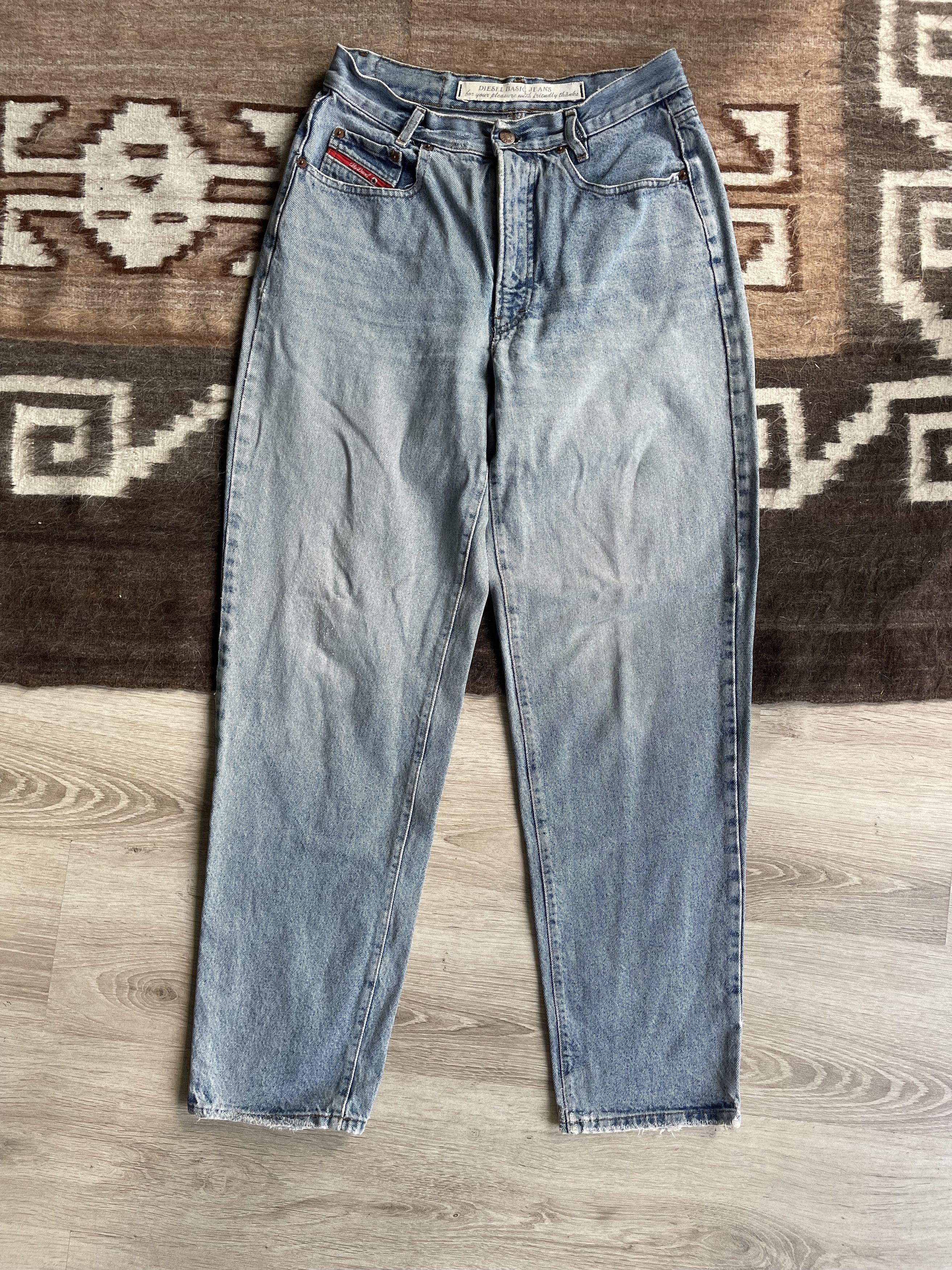 Diesel Diesel Vintage 80s Relaxed Light Blue Denim Jeans 7500AC Size US 31 - 1 Thumbnail