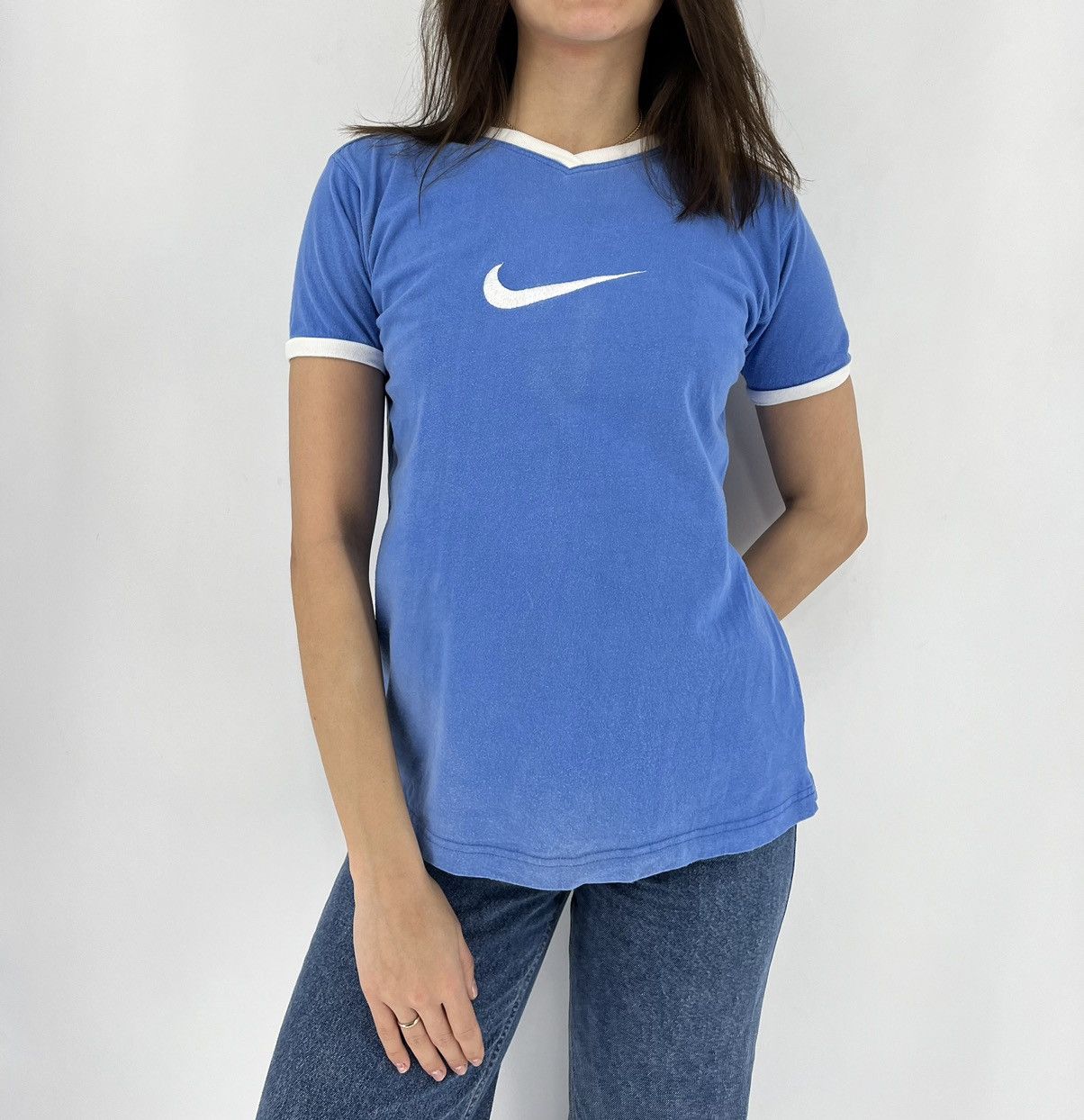 Nike × Vintage Vintage 90s Nike Big Logo Faded T-shirt Streetwear Style Size S / US 4 / IT 40 - 2 Thumbnail