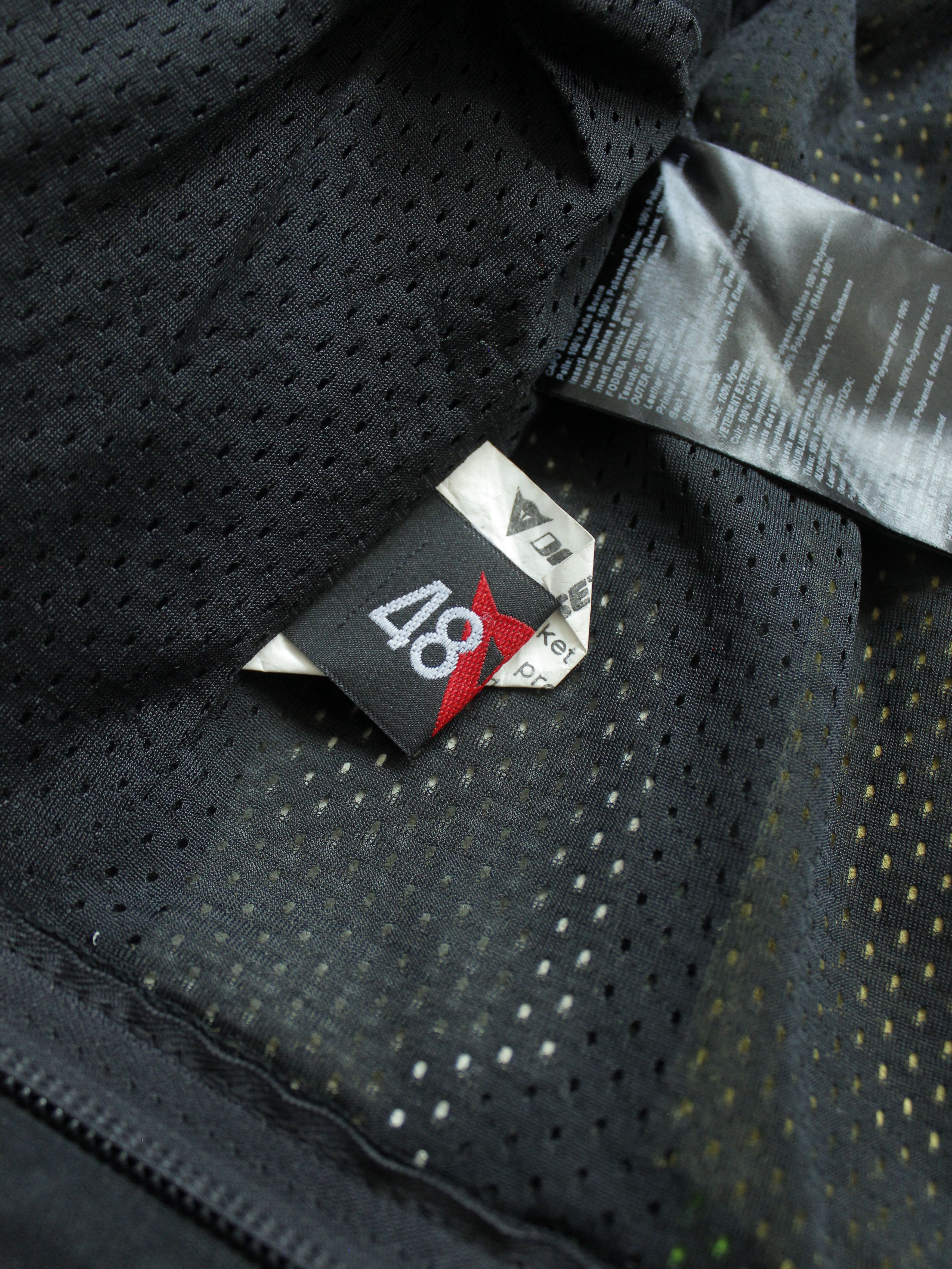 Dainese DAINESE TT-72 LEATHER RACING BIKER JACKET 46 48 Size US S / EU 44-46 / 1 - 15 Thumbnail