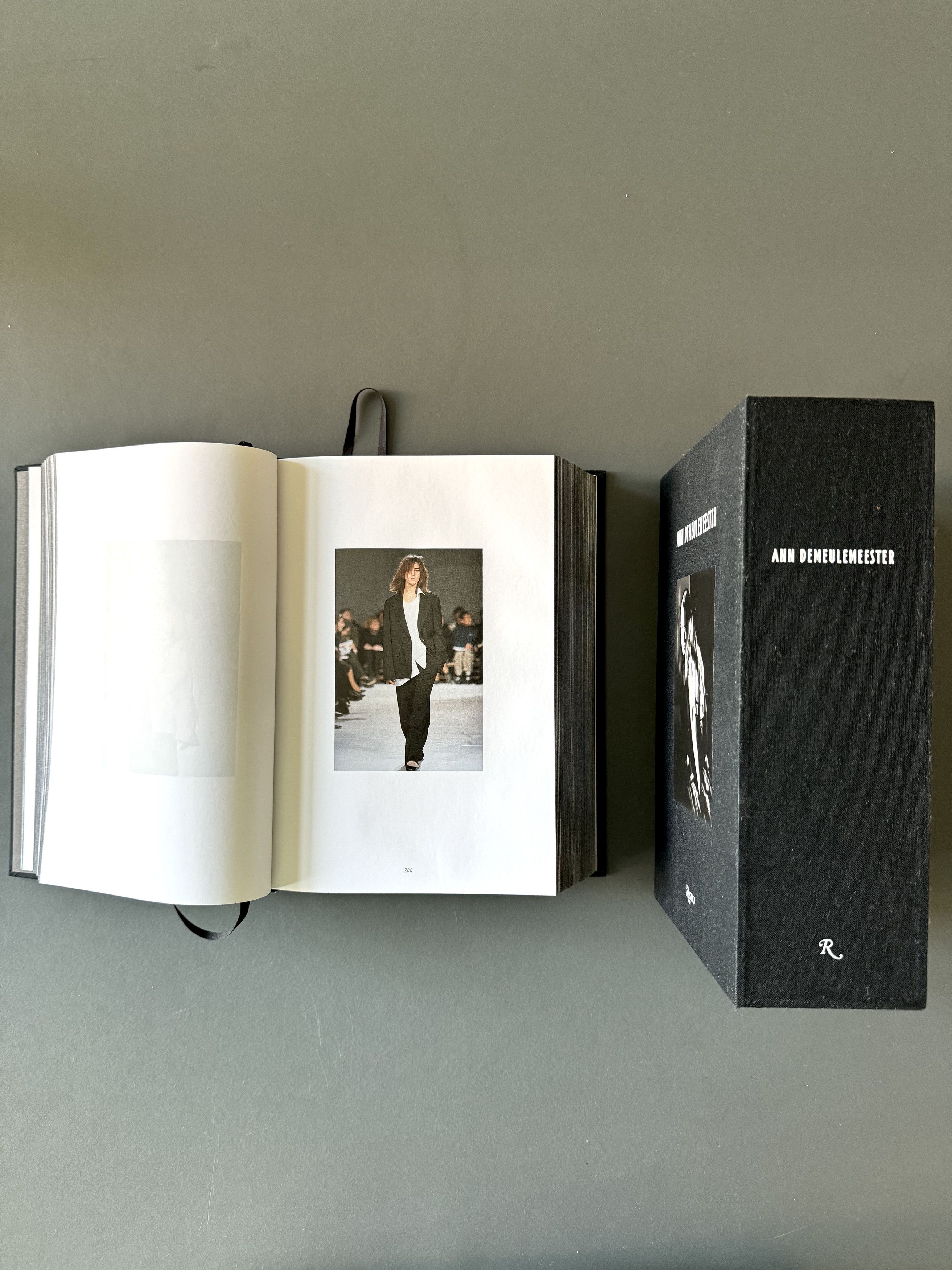 書籍 ANN DEMEULEMEESTER 本 2014 古本 Rizzoli 新作 Ann Demeulemeester by Ann Demeulemeester (2014