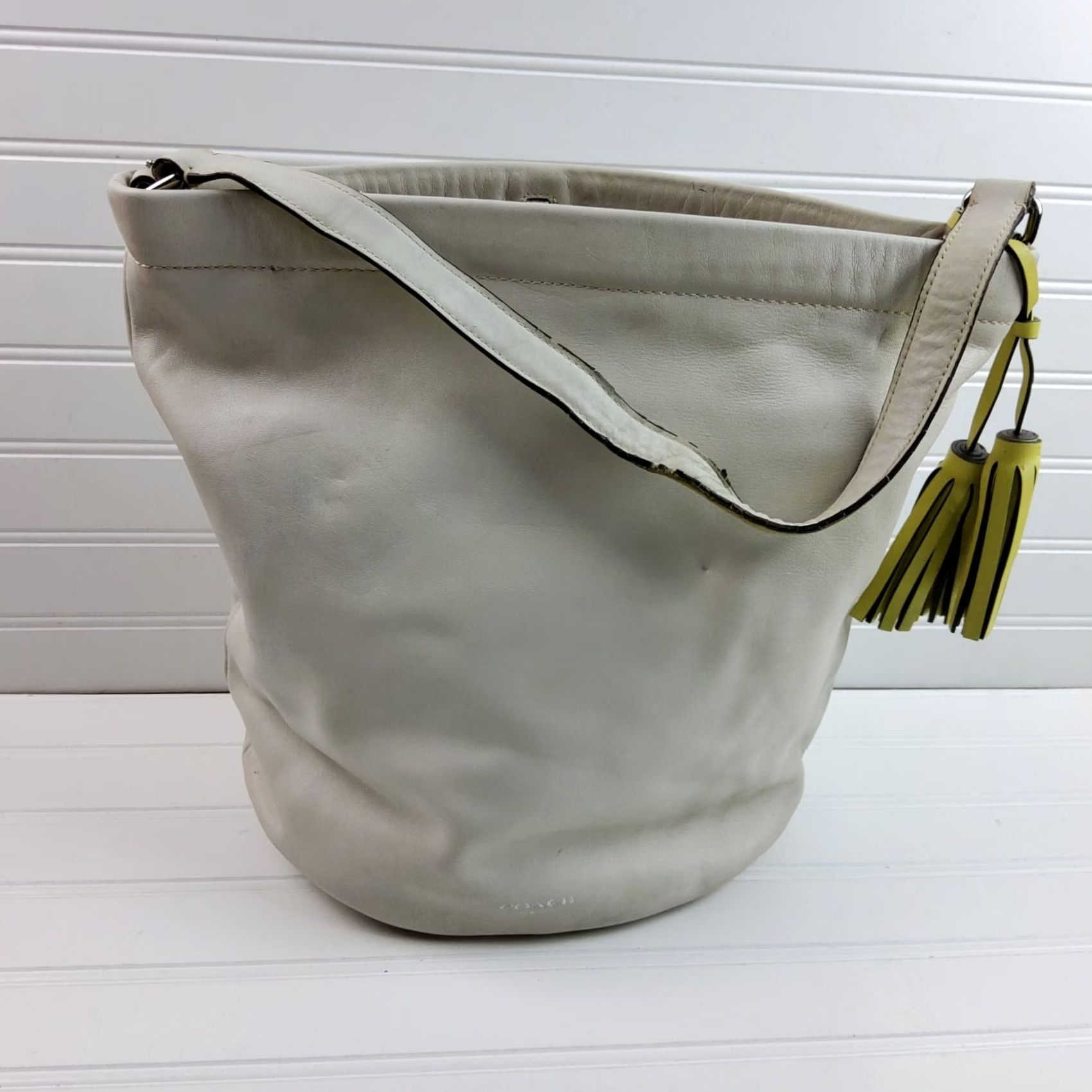 Coach VINTAGE Coach Legacy Archival Two Tone Bucket Bag 22407 Shoulder Handbag Purse Size ONE SIZE - 3 Thumbnail