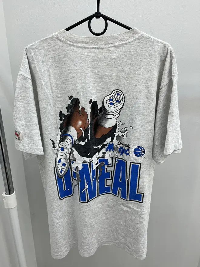 NBA Vintage 90s Shaq O’Neal Orlando Magic Break Through T-shirt Size US XL / EU 56 / 4 - 2 Thumbnail