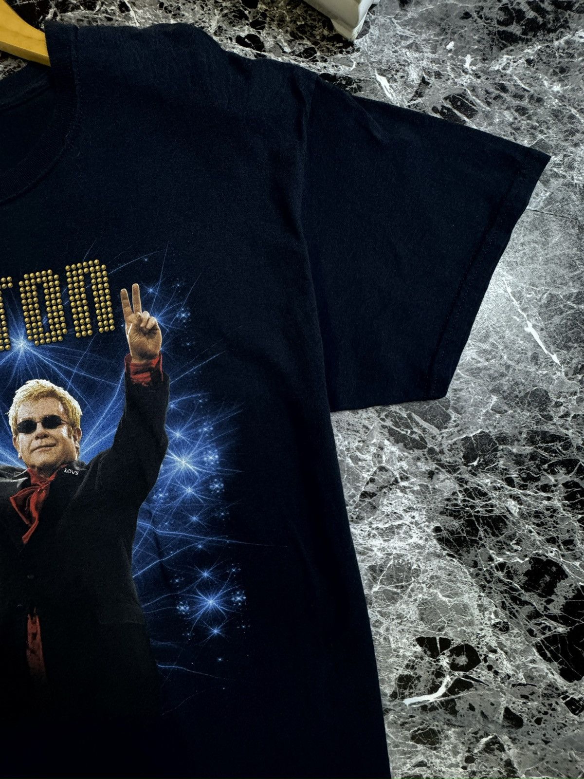 Other Elton John Tour 2012 Vintage y2k tshirt Size US XL / EU 56 / 4 - 4 Thumbnail