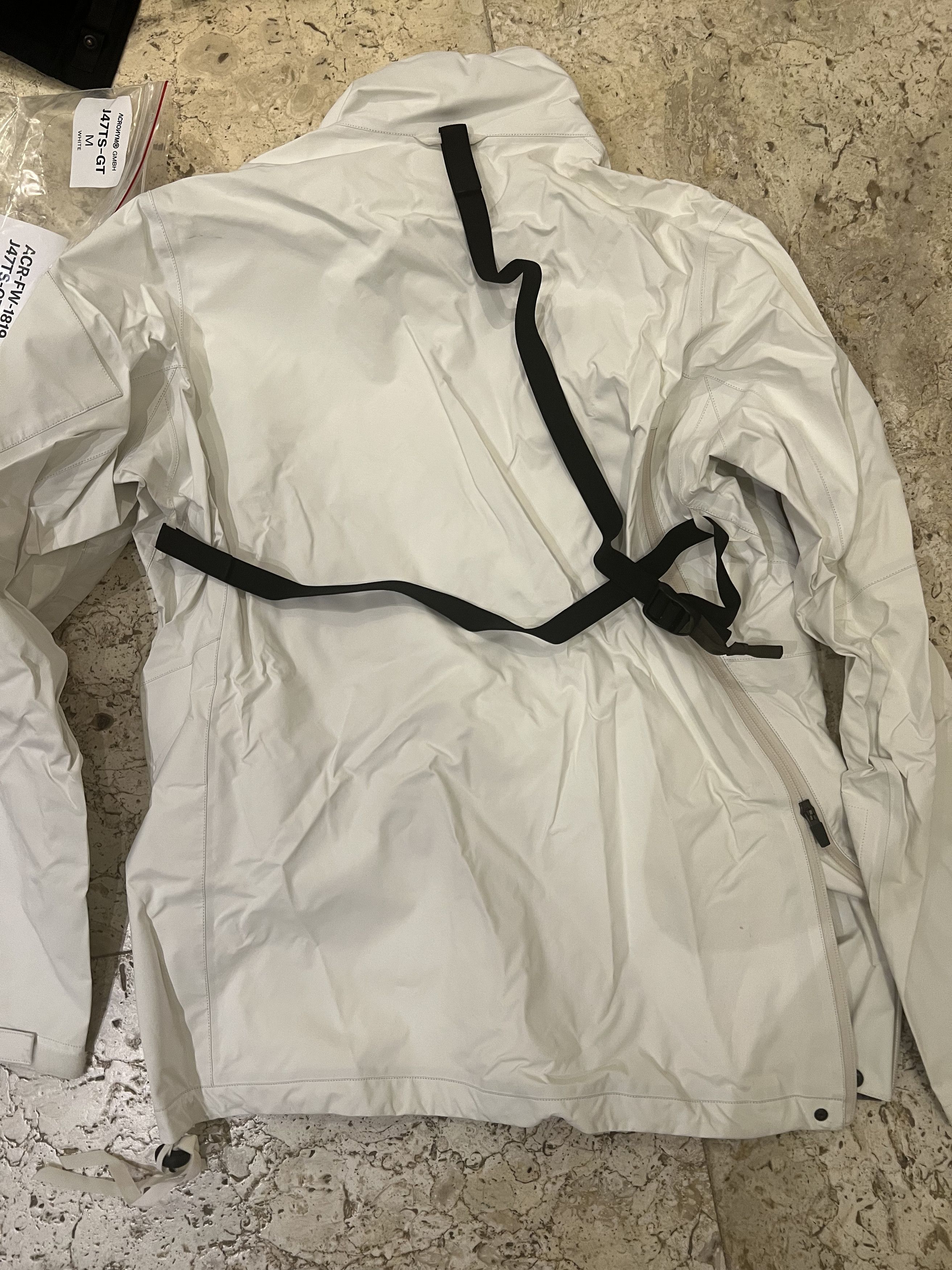 Acronym J47TS-GT-WHT 3L Gore-Tex® Pro Tec Sys Interops Jacket White Size US M / EU 48-50 / 2 - 7 Thumbnail