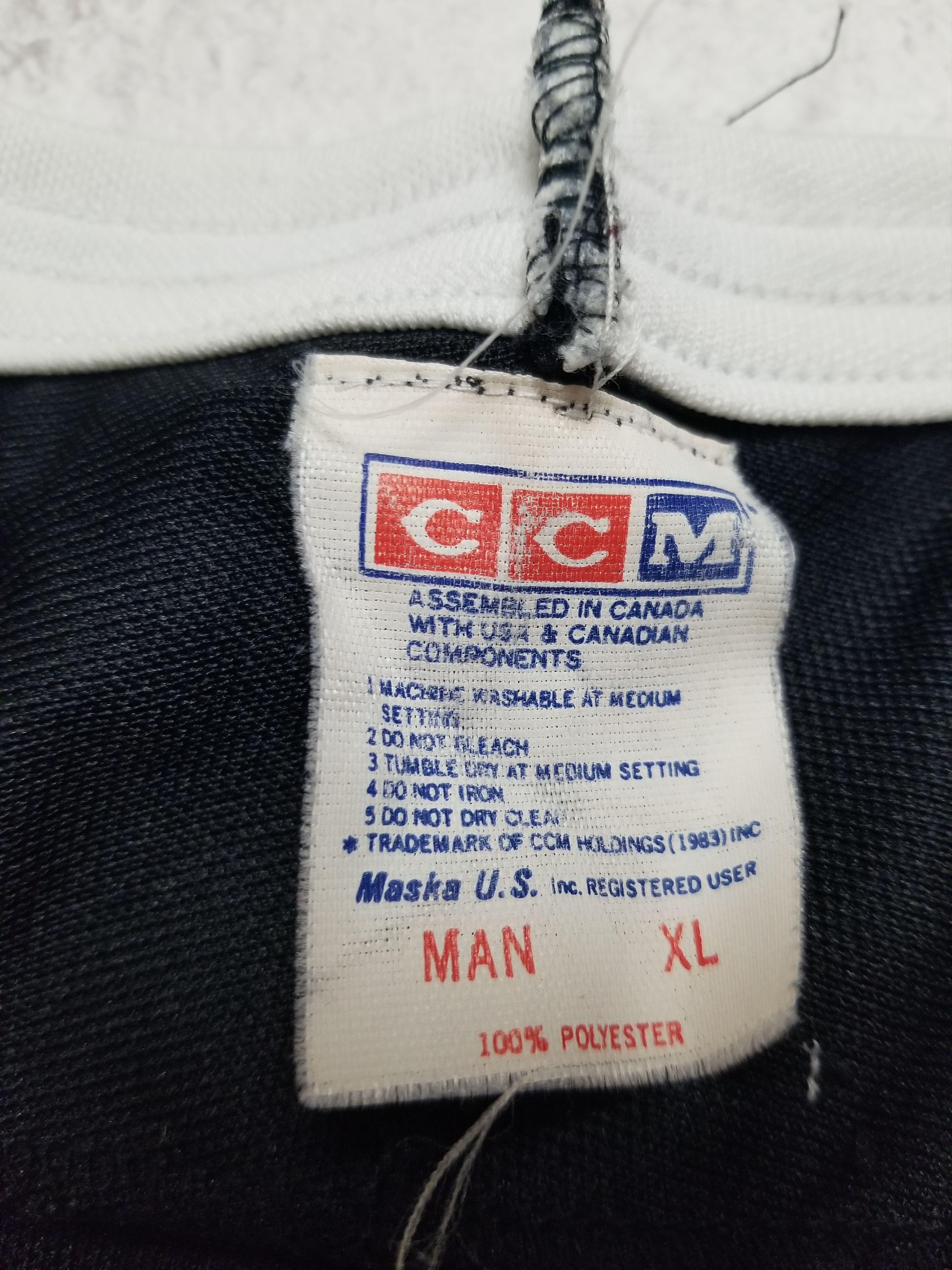 Ccm CCM Maska Wu-Tang Men’s 90’s Vintage Black and White Hockey Size US XL / EU 56 / 4 - 22 Thumbnail