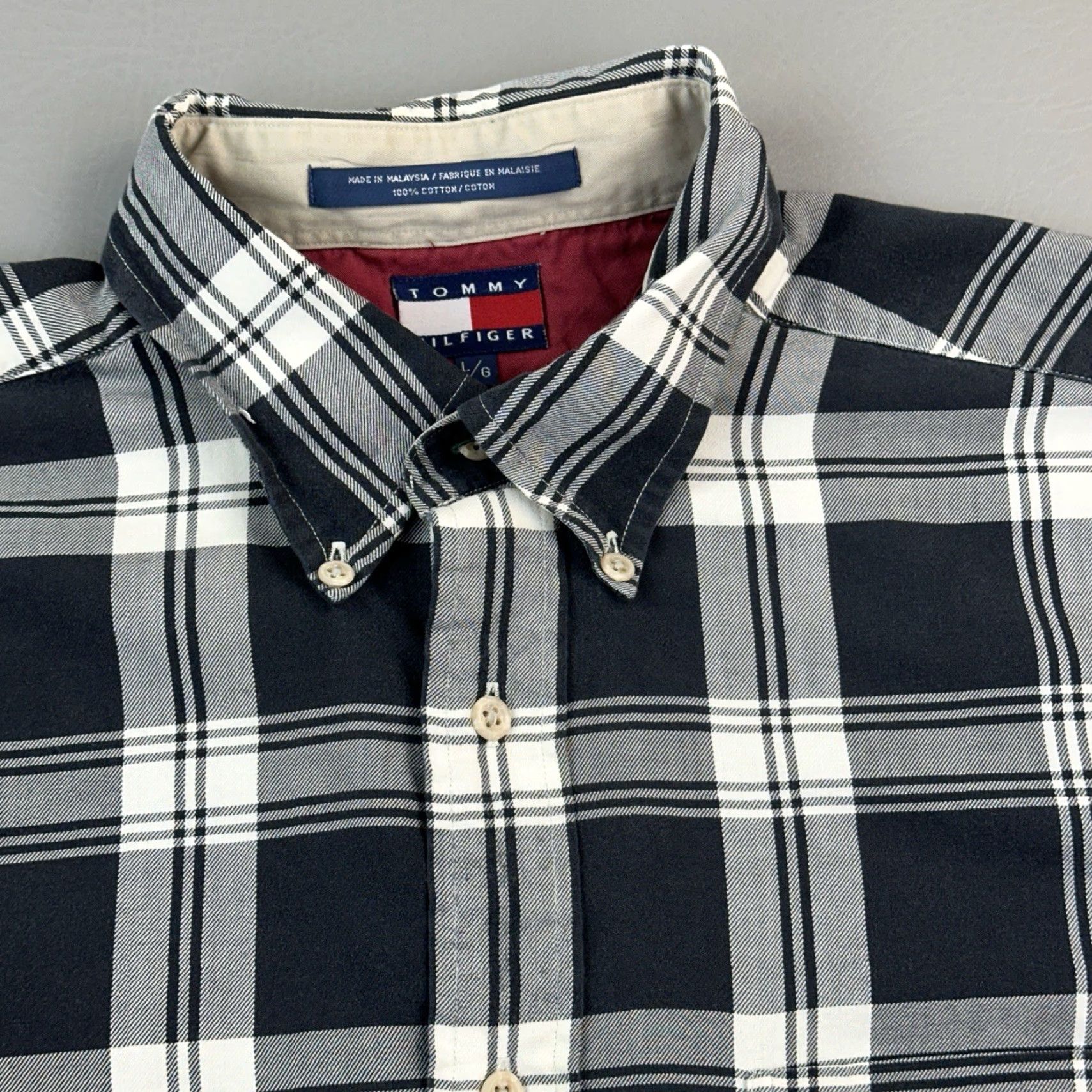 Tommy Hilfiger Vintage Tommy Hilfiger Shirt Mens Large Black White Plaid Crest Logo 90s Size US L / EU 52-54 / 3 - 5 Thumbnail