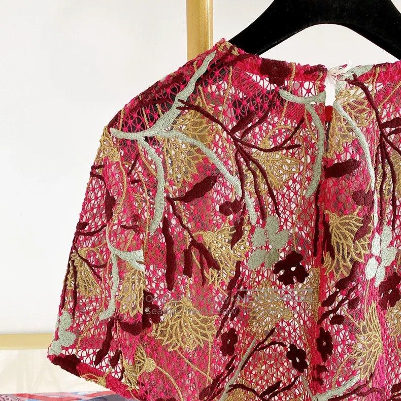 Valentino Valentino Lace T-shirt top Size XS / US 0-2 / IT 36-38 - 5 Thumbnail