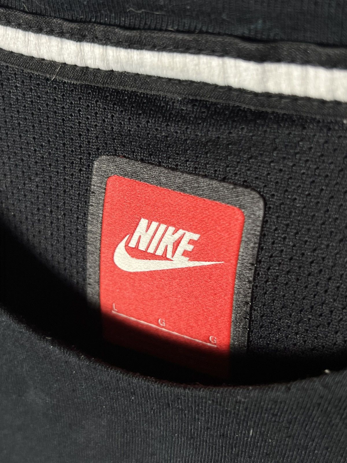 Nike Nike Tech Bonded Tshirt with Secret Pocket Size US L / EU 52-54 / 3 - 6 Thumbnail