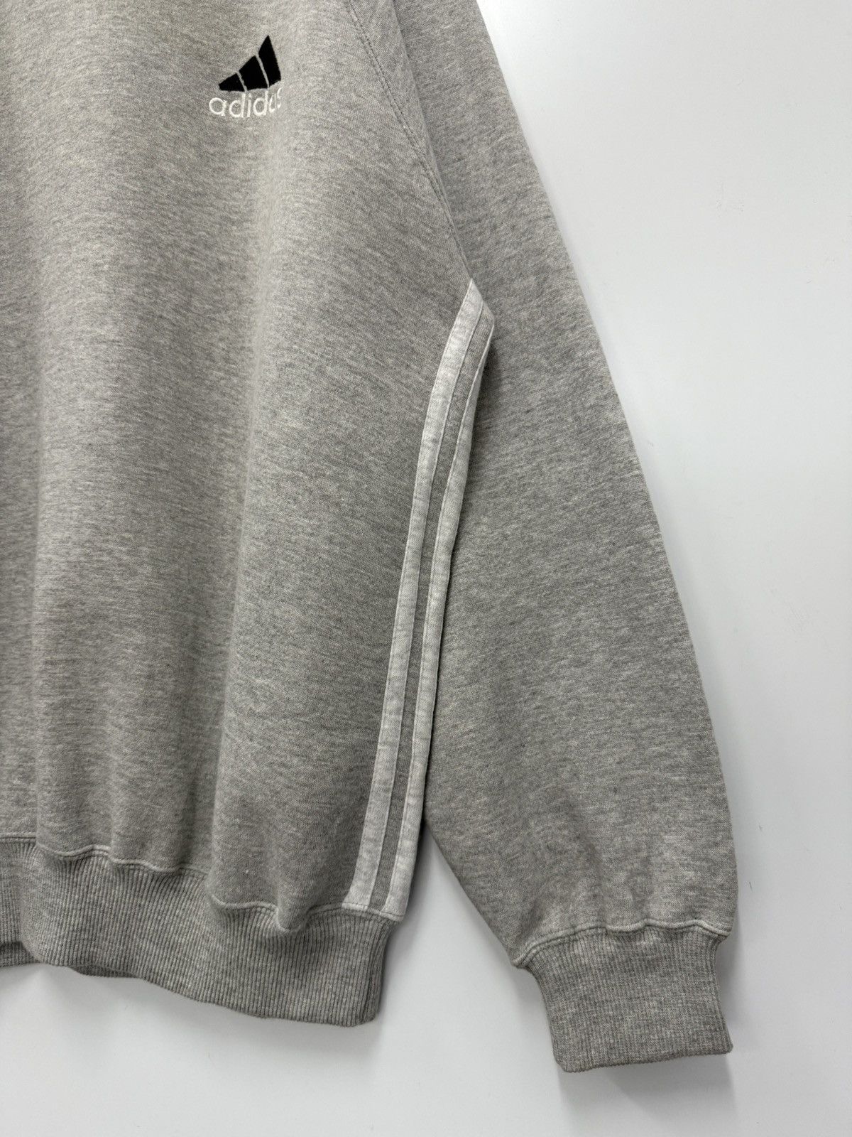 Adidas 🔥 Vtg 90's Adidas Three Stripes Roundneck Sweatshirt - L Size US L / EU 52-54 / 3 - 2 Thumbnail