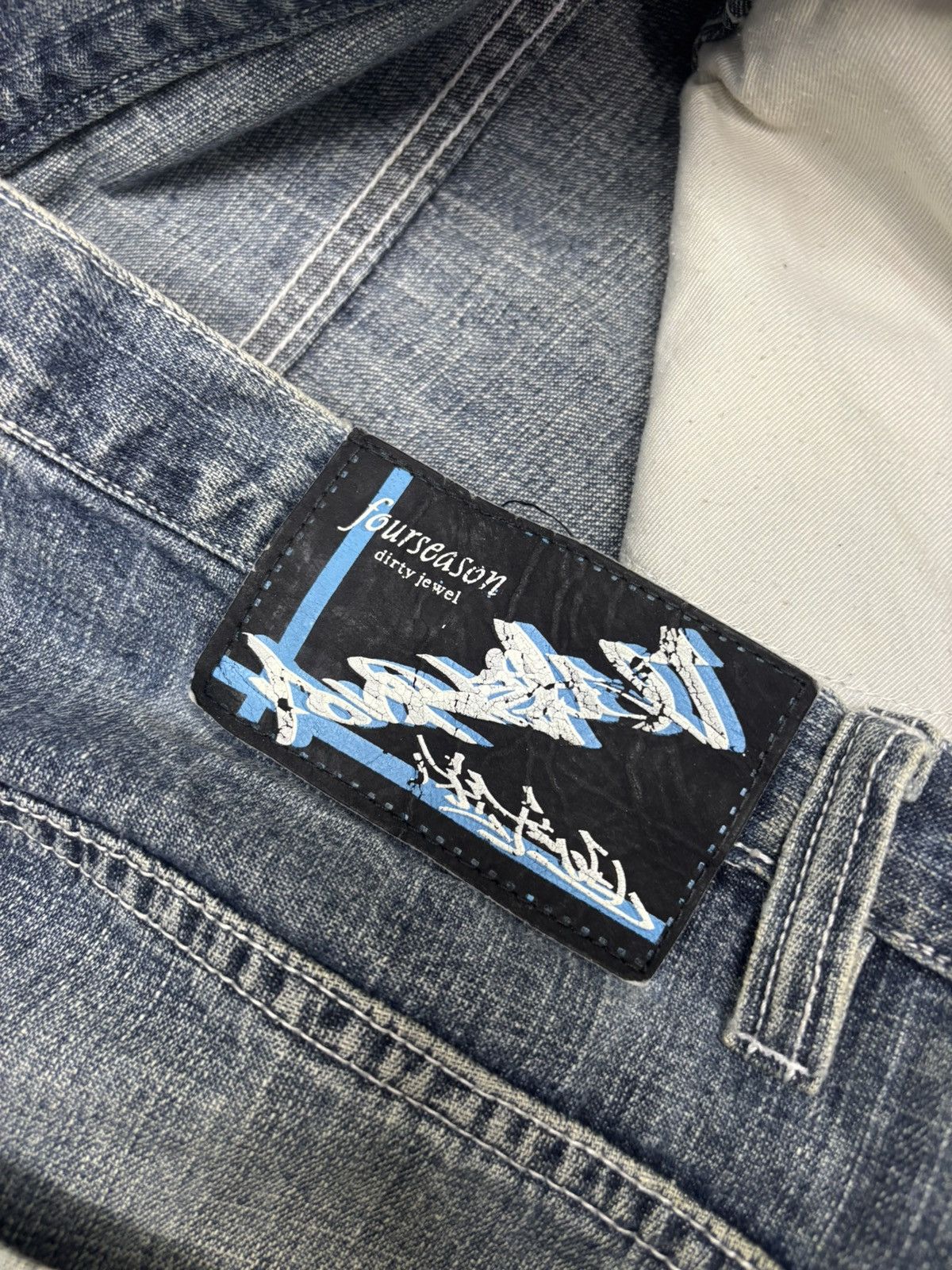 Le Grande Bleu (L.G.B.) BAGGY JEAN FOURSEASON DIRTY JEWEL SKATEBOARD DENIM JEAN Size US 36 / EU 52 - 11 Thumbnail