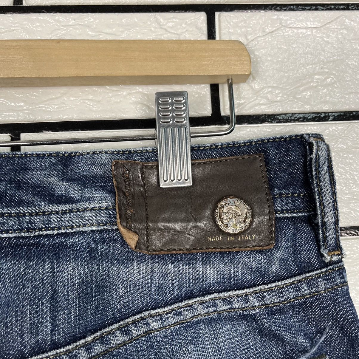 Diesel Vintage Diesel Distressed Denim Jeans Size US 32 / EU 48 - 12 Thumbnail