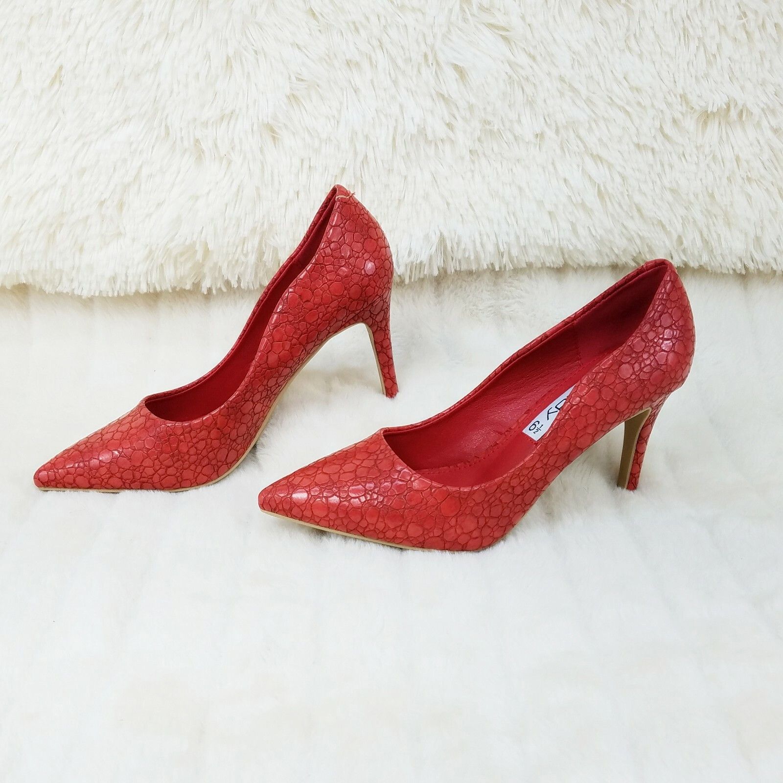 Other Monica Textured 3.5" Heel Pointy Toe Pump Shoes Red (US Shoe Size US 10 / IT 40 - 7 Thumbnail
