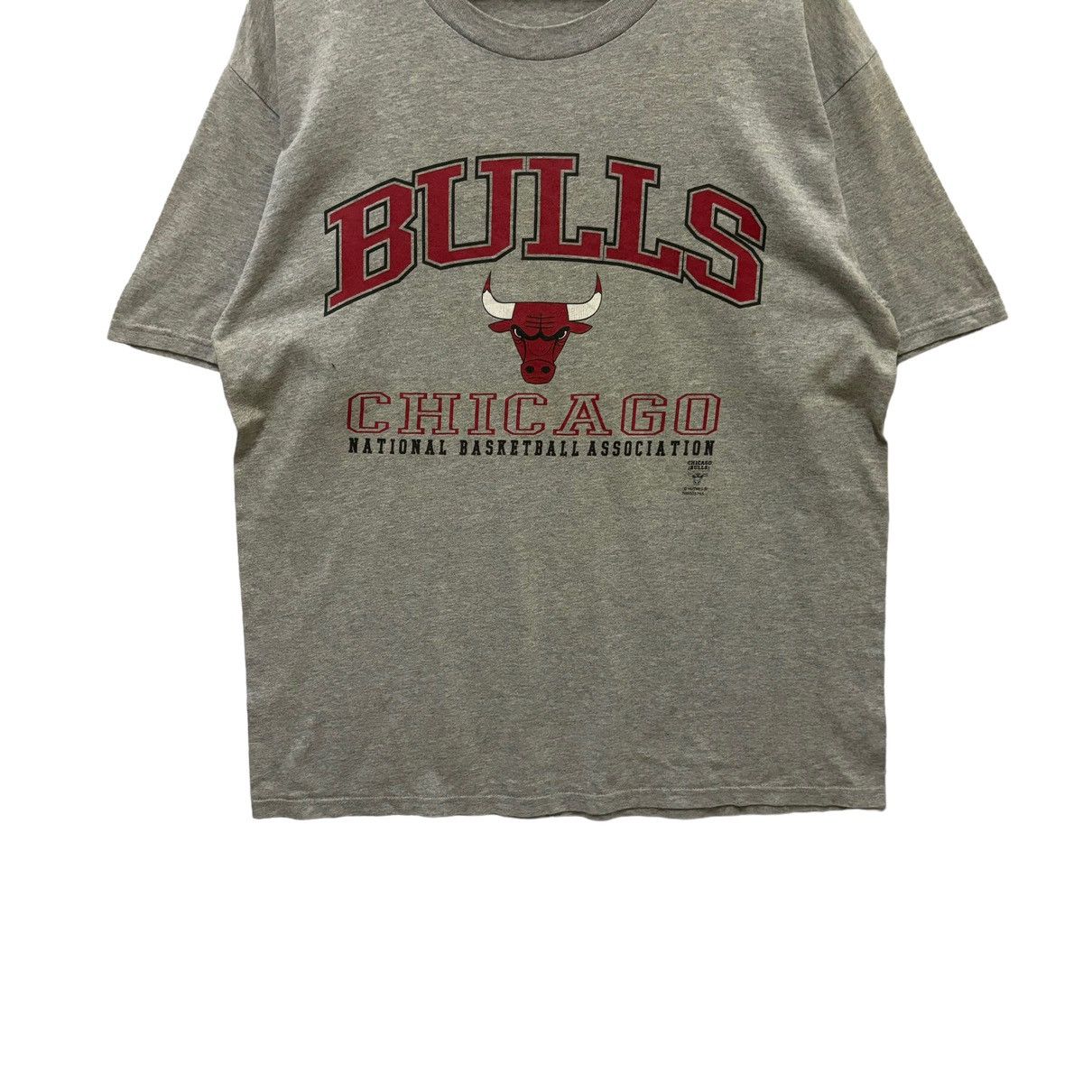 NBA × Vintage Vintage Chicago Bulls Basketball Association Tshirt Size US L / EU 52-54 / 3 - 3 Thumbnail