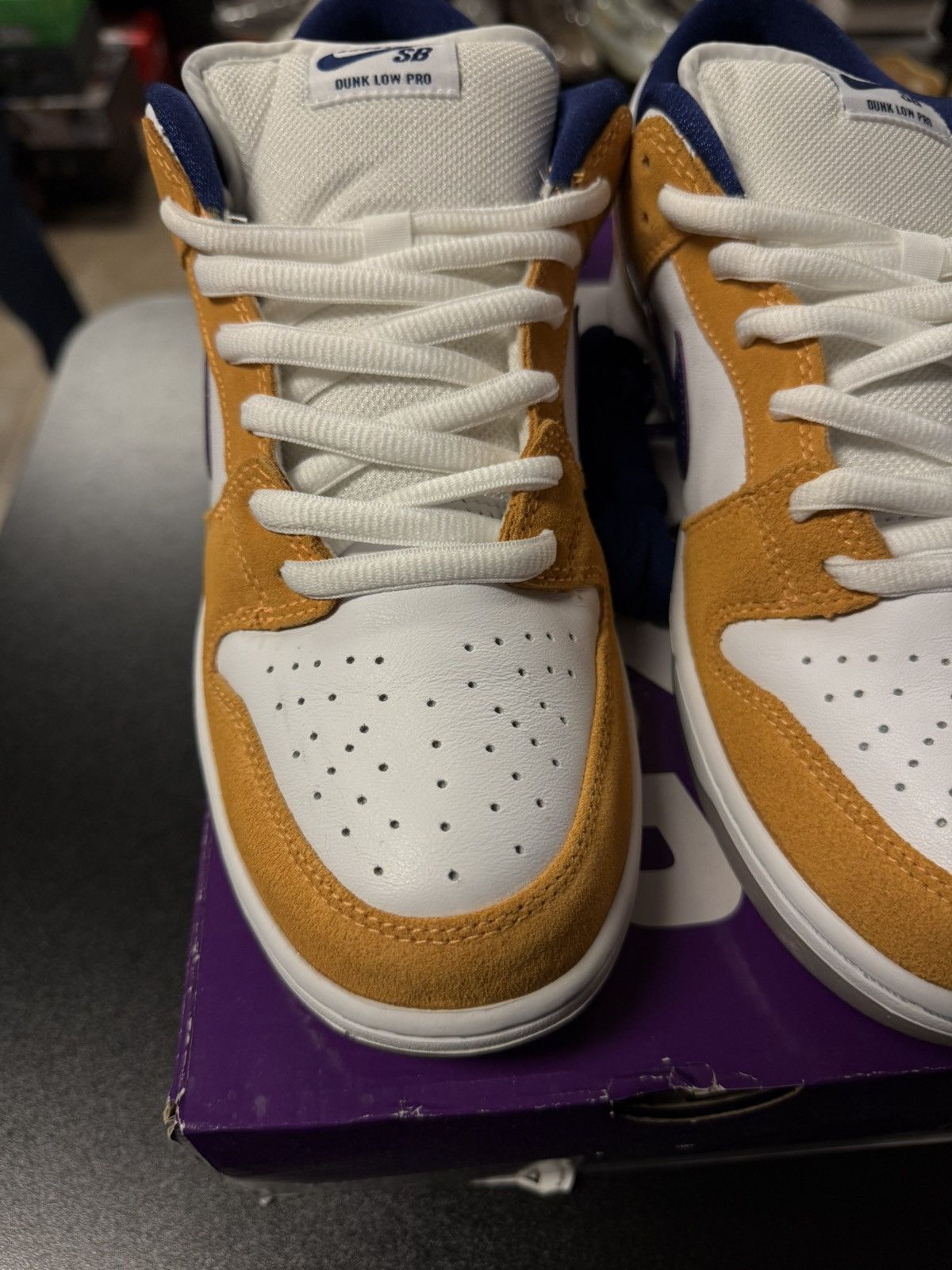 Nike Size 11 - Nike SB Dunk Low Laser Orange 2020 (BQ6817-800) Size US 11 / EU 44 - 5 Thumbnail