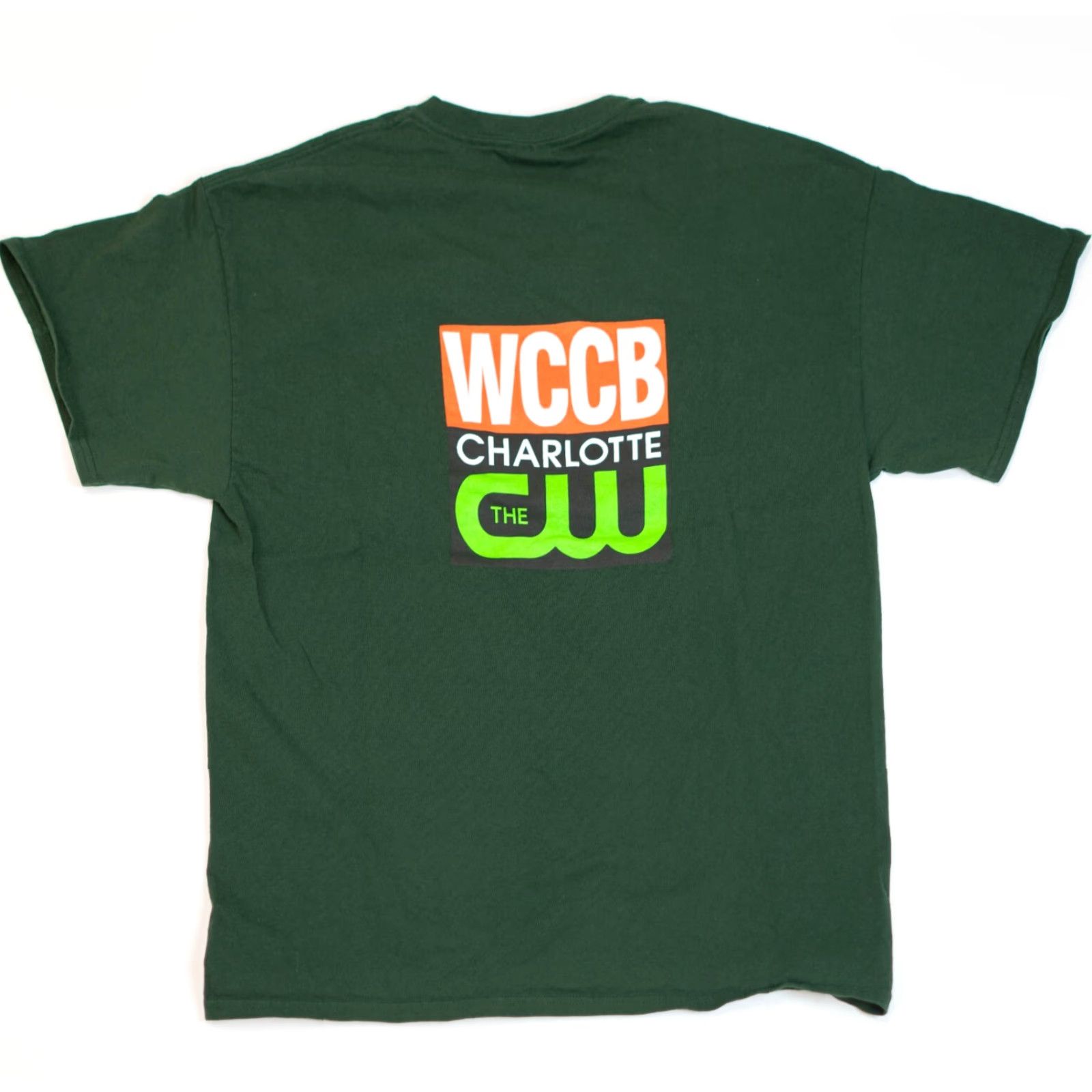 Gildan VINTAGE Gildan CW ARROW TV SERIES Green T-Shirt L Men Crew Neck Short Sleeve Graphic Tee Logo DC Comics Green Arrow Super Hero Retro TV Show Size US L / EU 52-54 / 3 - 3 Thumbnail