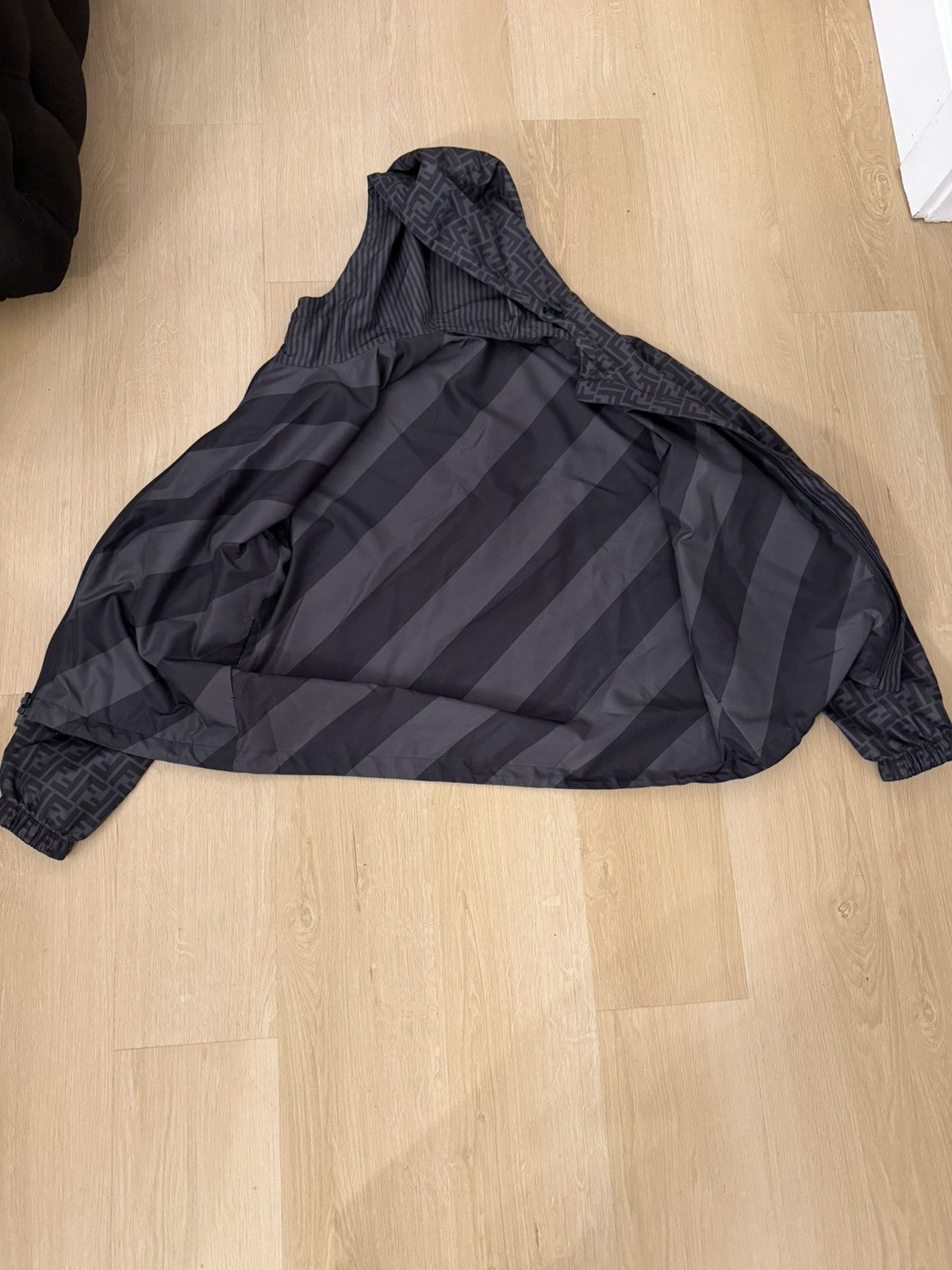 Fendi Fendi Reversible Windbreaker/Jacket Size M Size US M / EU 48-50 / 2 - 7 Thumbnail