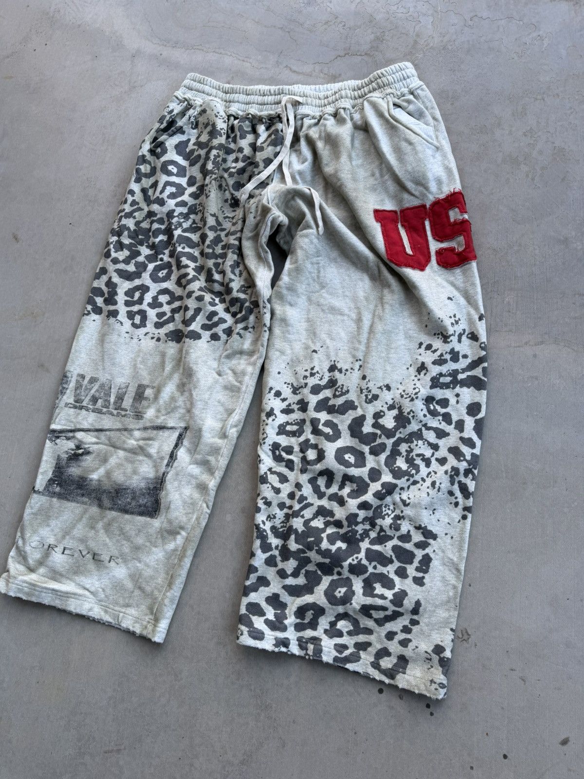 Vale Vale Forever Cheetah Sweatpants – Grey | Size XXL Size US 38 / EU 54 - 2 Thumbnail
