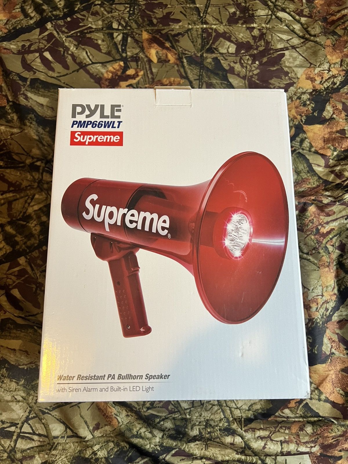 supreme 拡声器　メガホン　PYLE LEDライト　防水スピーカー シュプリームsupreme 拡声器 メガホン PYLE LEDライト 防水スピーカー
