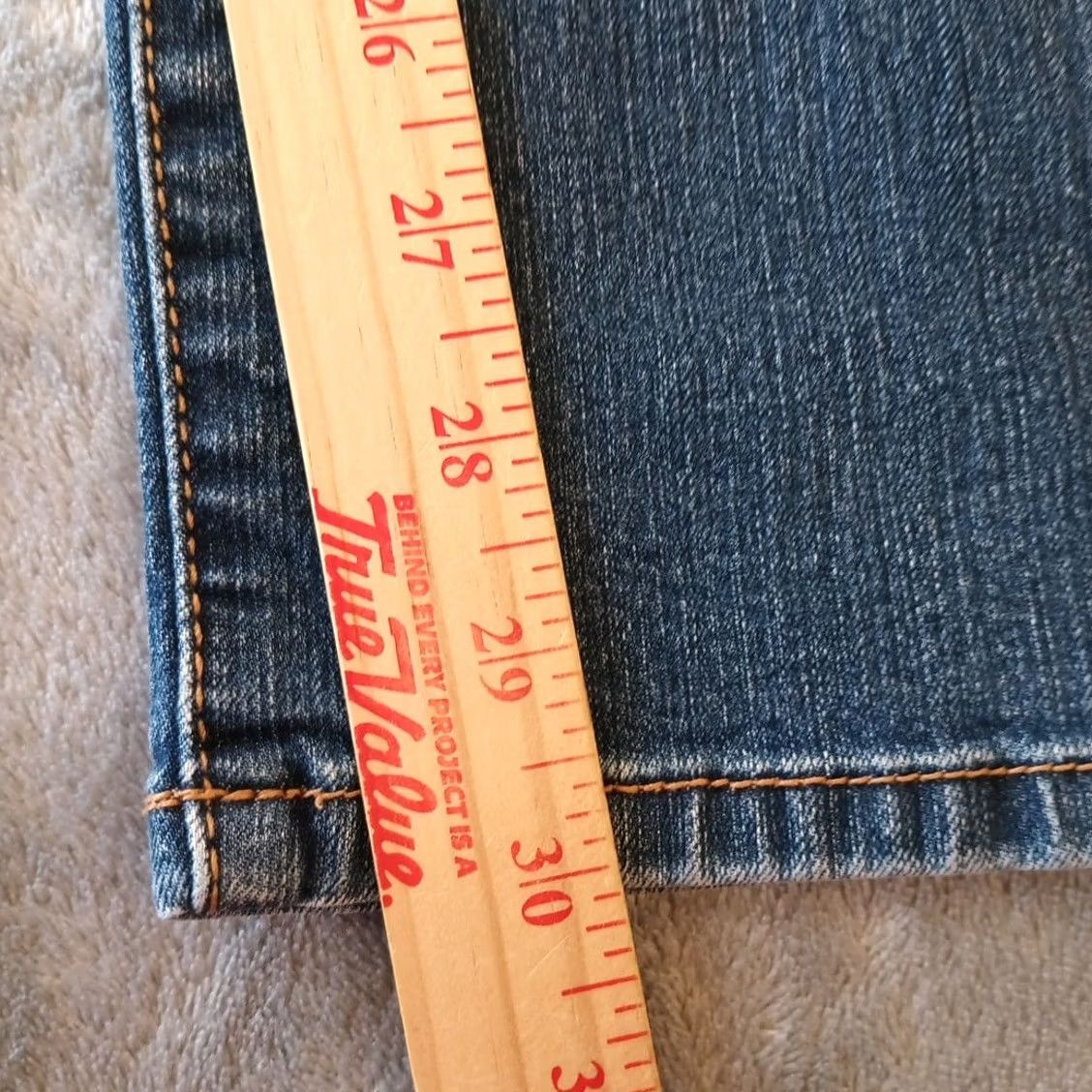 Vintage Chico's Jeans Womens Straight Jeans 33x30 Medium Wash Blue 2 Mid Rise Denim Cotton Blend 5-Pocket Womens Size 26" / US 2 / IT 38 - 5 Thumbnail