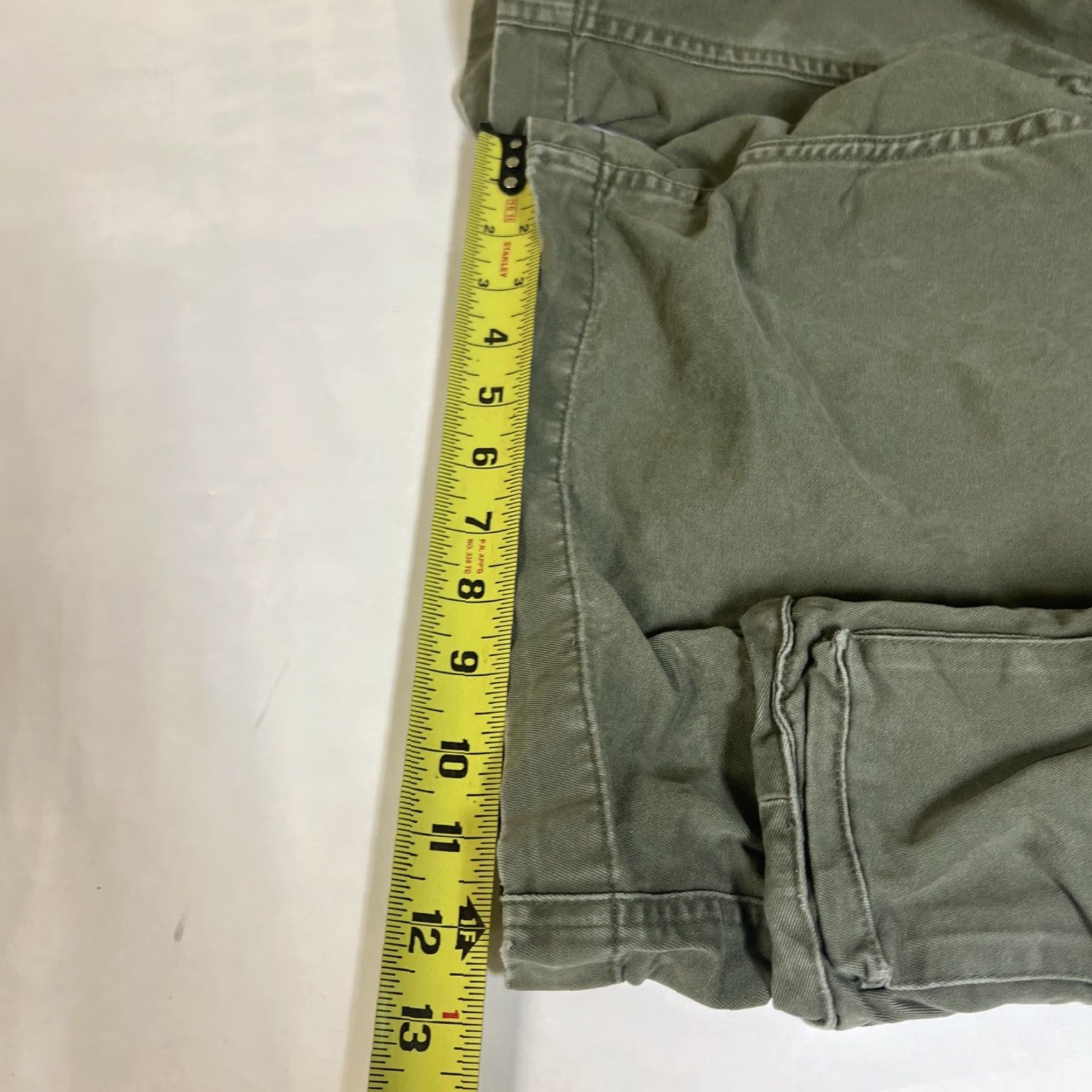 Polo Ralph Lauren VINTAGE Polo Ralph Lauren Mens Cargo Shorts Flat Front Army Green 40” Classic Pockets Button Zipper Cargo Classic Mens Size US L / EU 52-54 / 3 - 6 Thumbnail