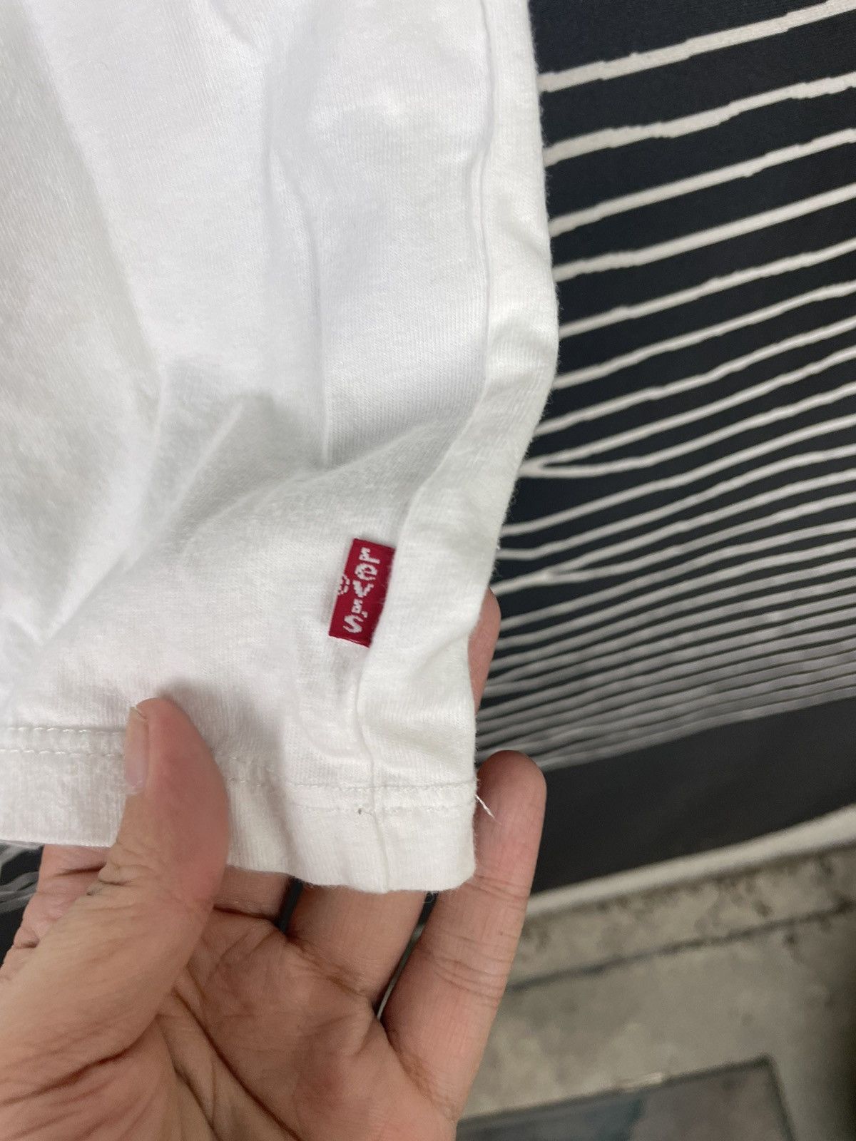 Levi's Levis Rainbow Big Logo Size US S / EU 44-46 / 1 - 5 Thumbnail
