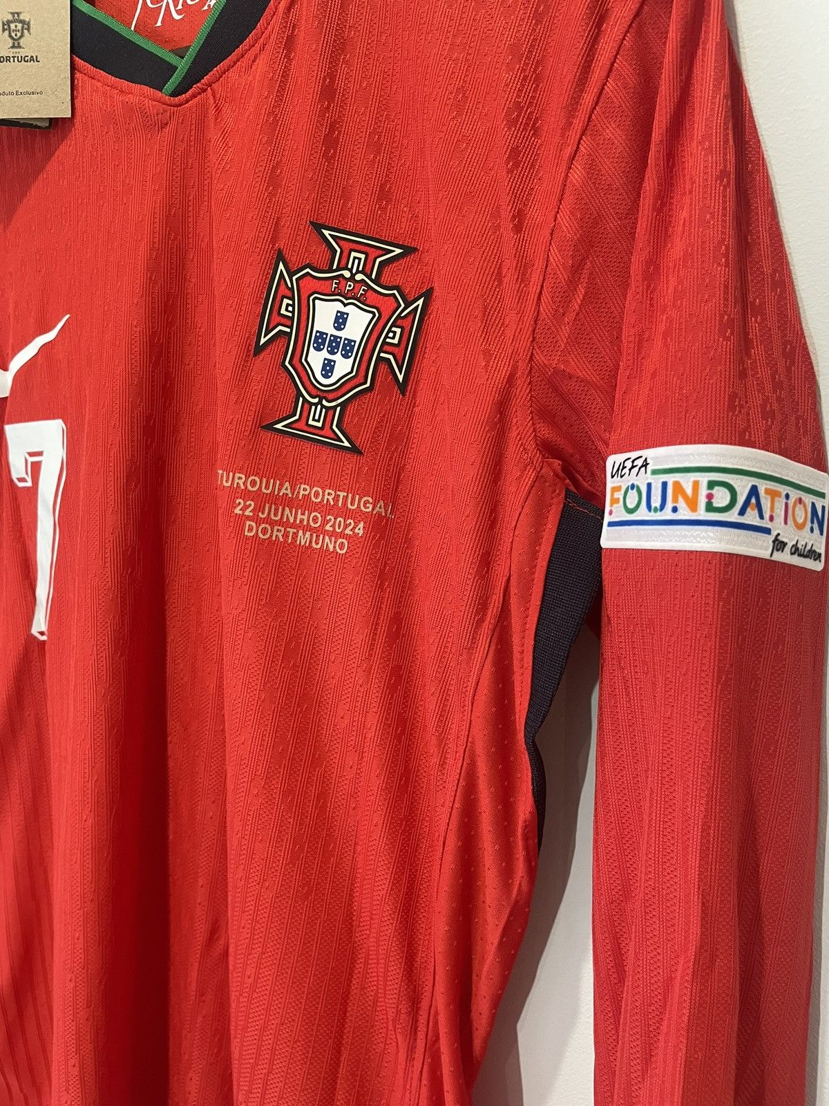 Portuguese Flannel Portugal Ronaldo football jersey Size US M / EU 48-50 / 2 - 3 Thumbnail