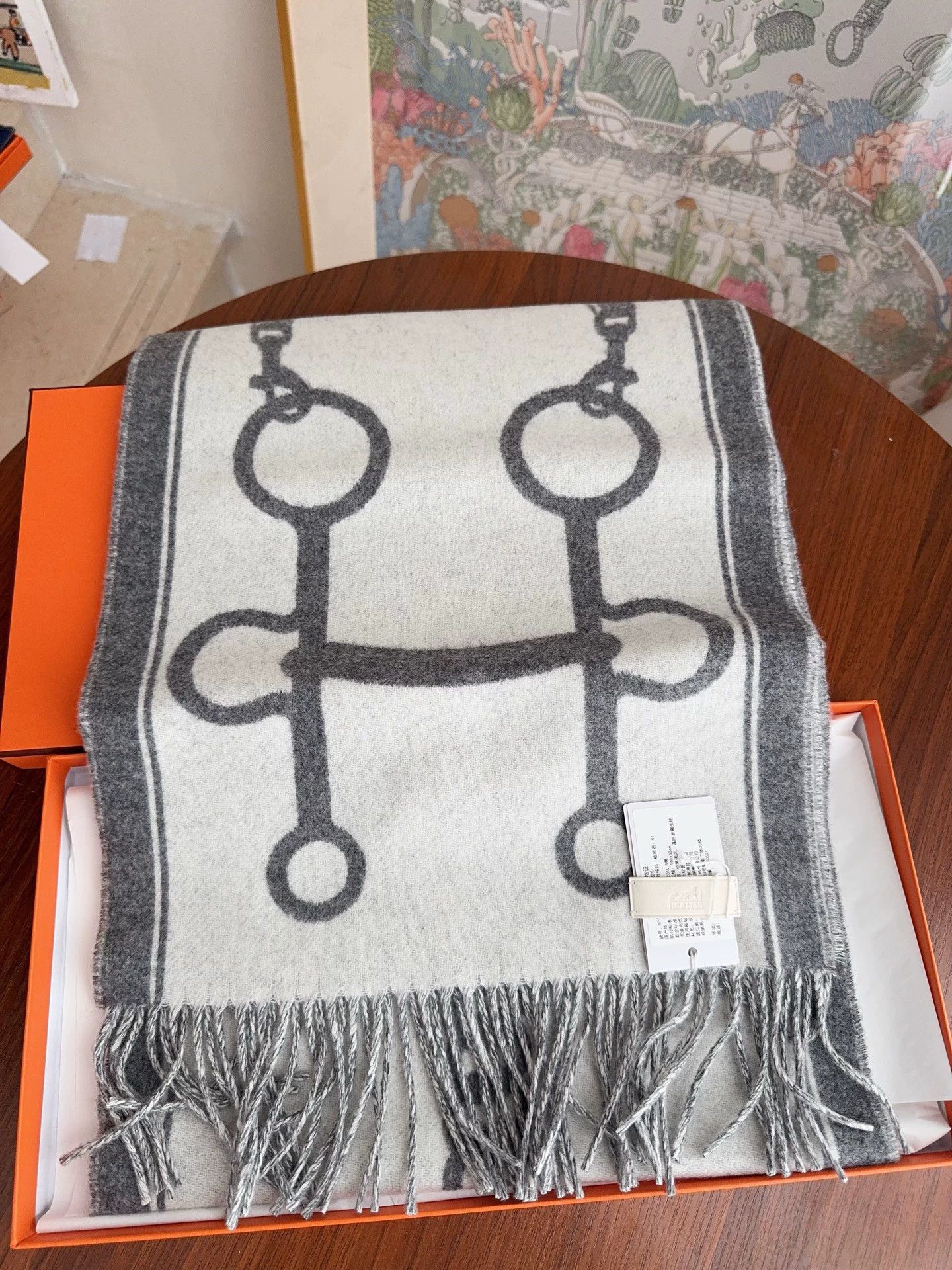Hysteric Glamour Hermes CasaqueMors Cashmere Scarf Ivory/Medium Gray Size ONE SIZE - 5 Thumbnail